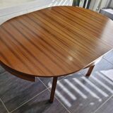 Table ronde extensible scandinave en teck, années 1970