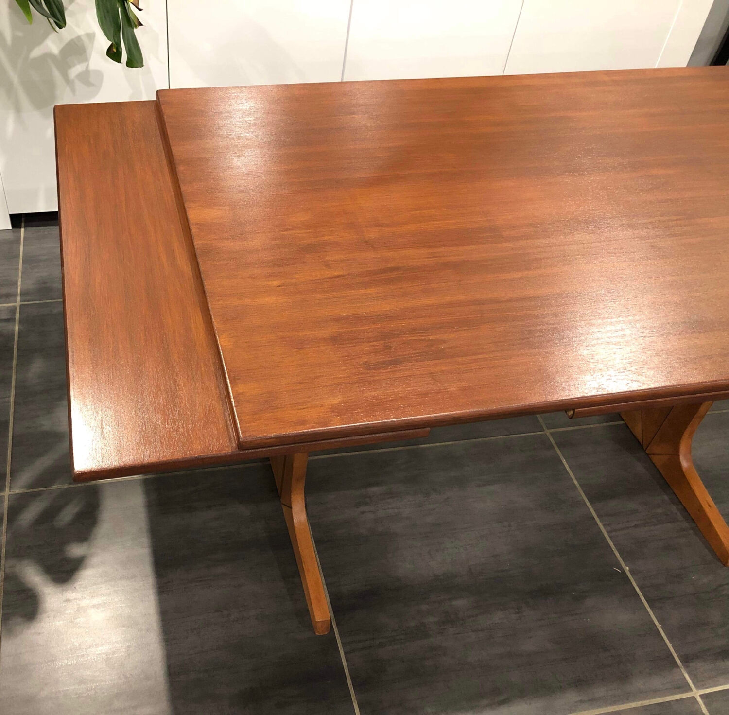 Scandinavian teak extendable table in the 1970s