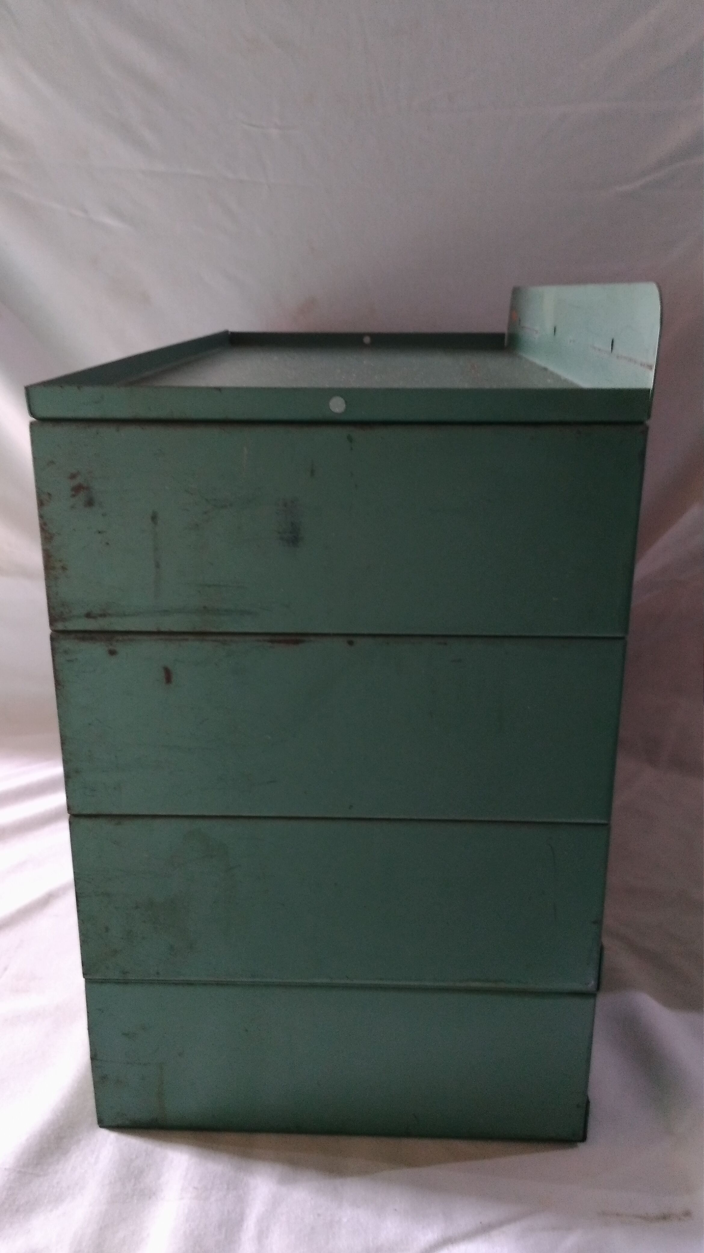 GIP Industrial Locker