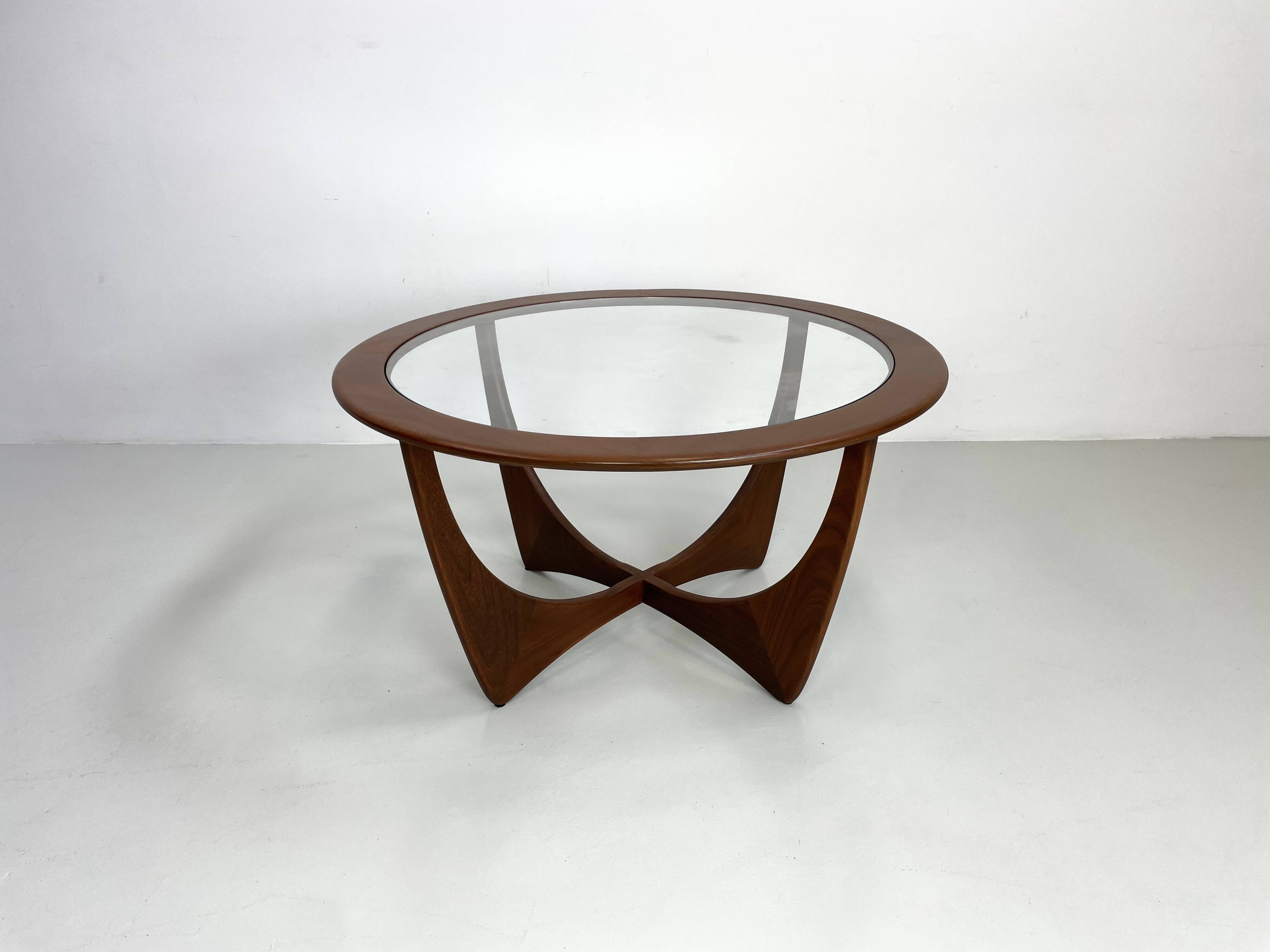 Teak coffee table from the 1960s by G-Plan design by V.Wilkins