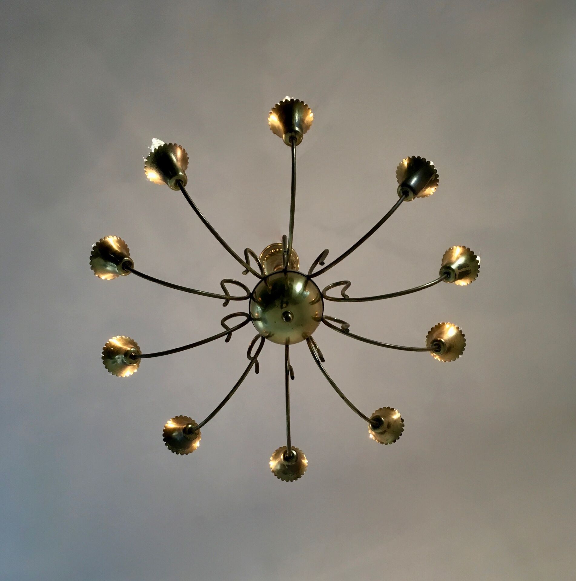 Beautiful Vintage Round Brass Chandelier with 10 Lights, Italy