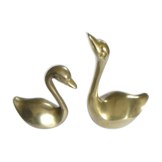 Set of 2 small brass swans