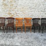 Chaises de bistrot depareill"es