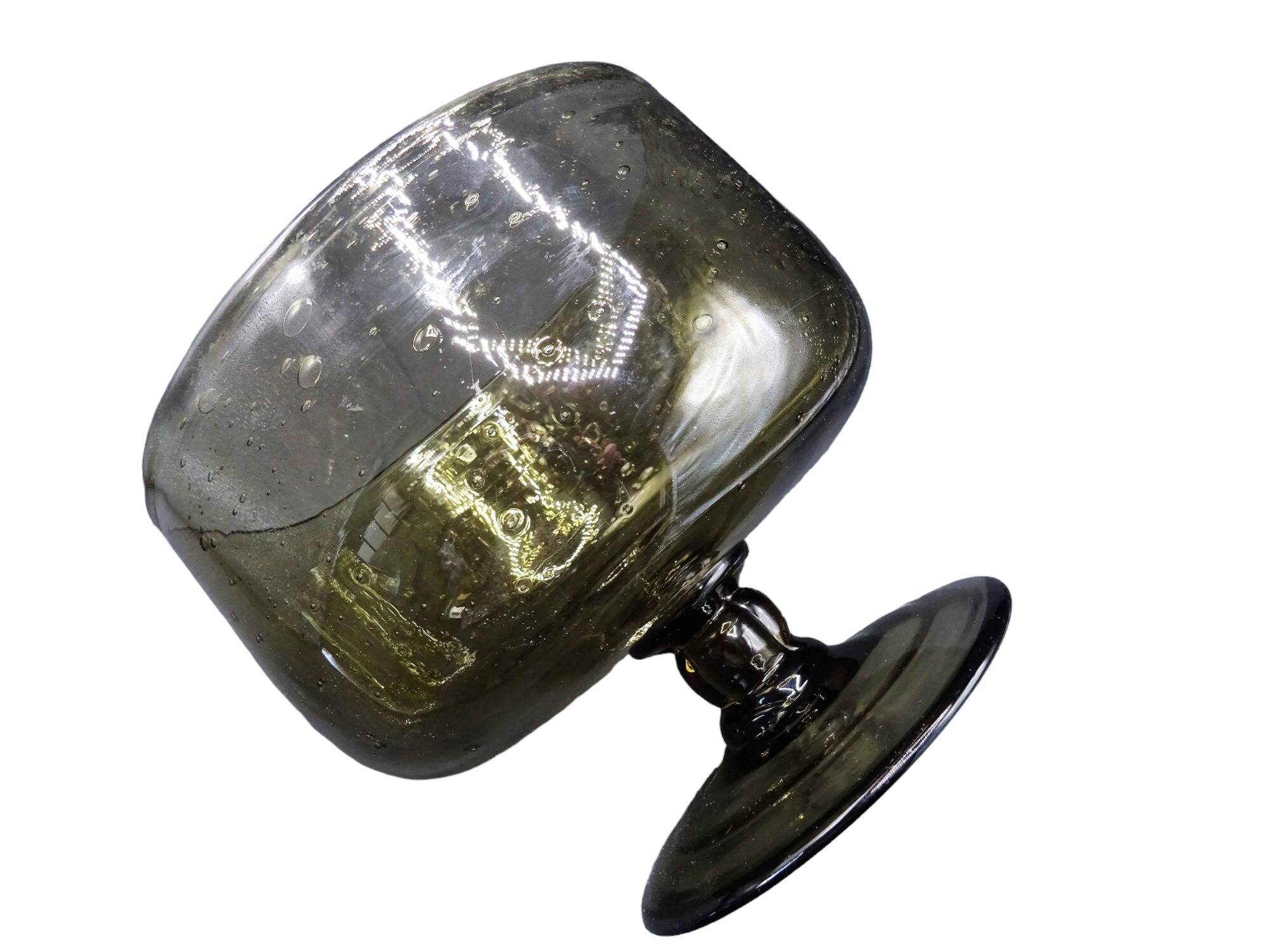 Smoked bubbled glass cup