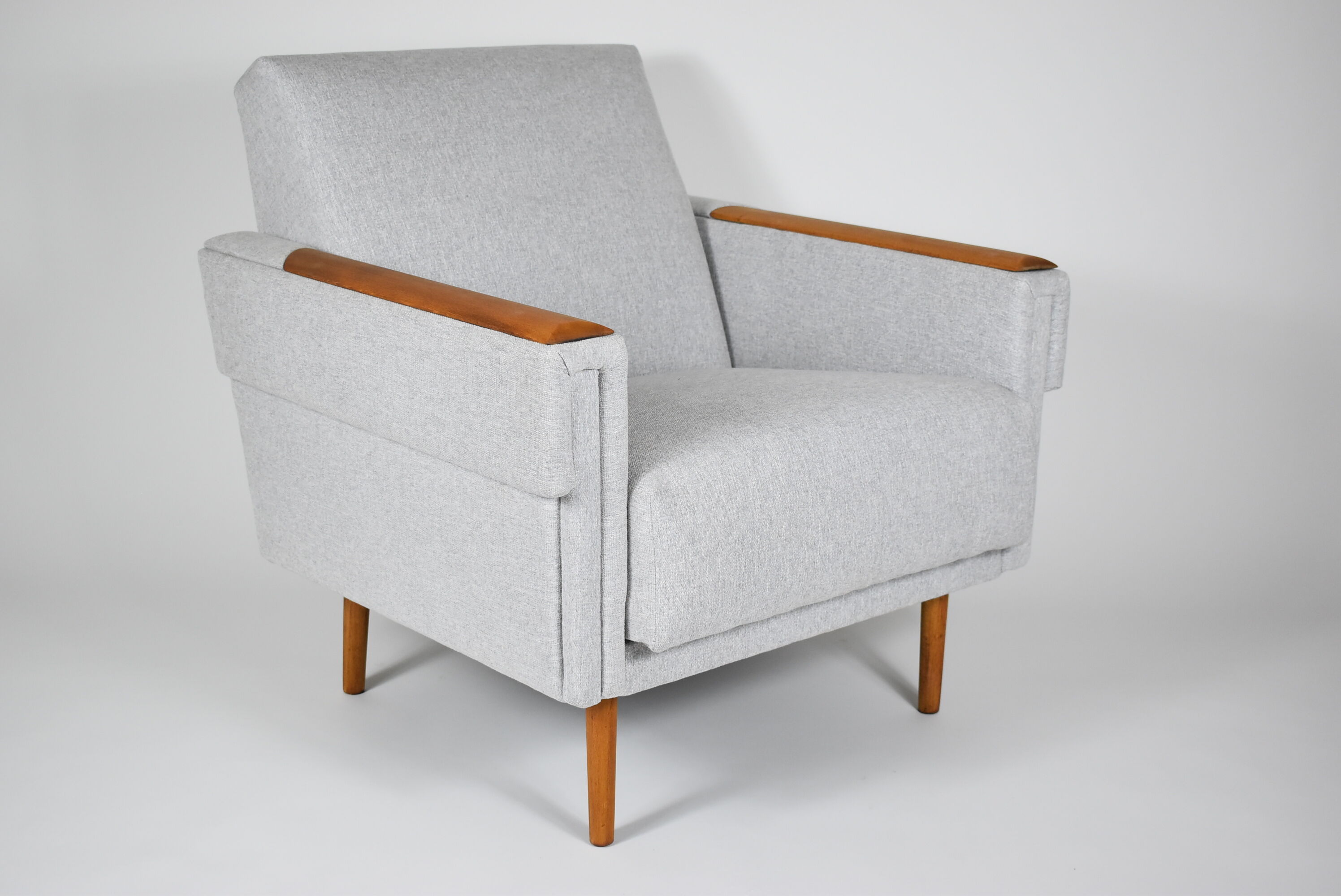 Mid-century modern armchair, restored, 1960, light grey fabric