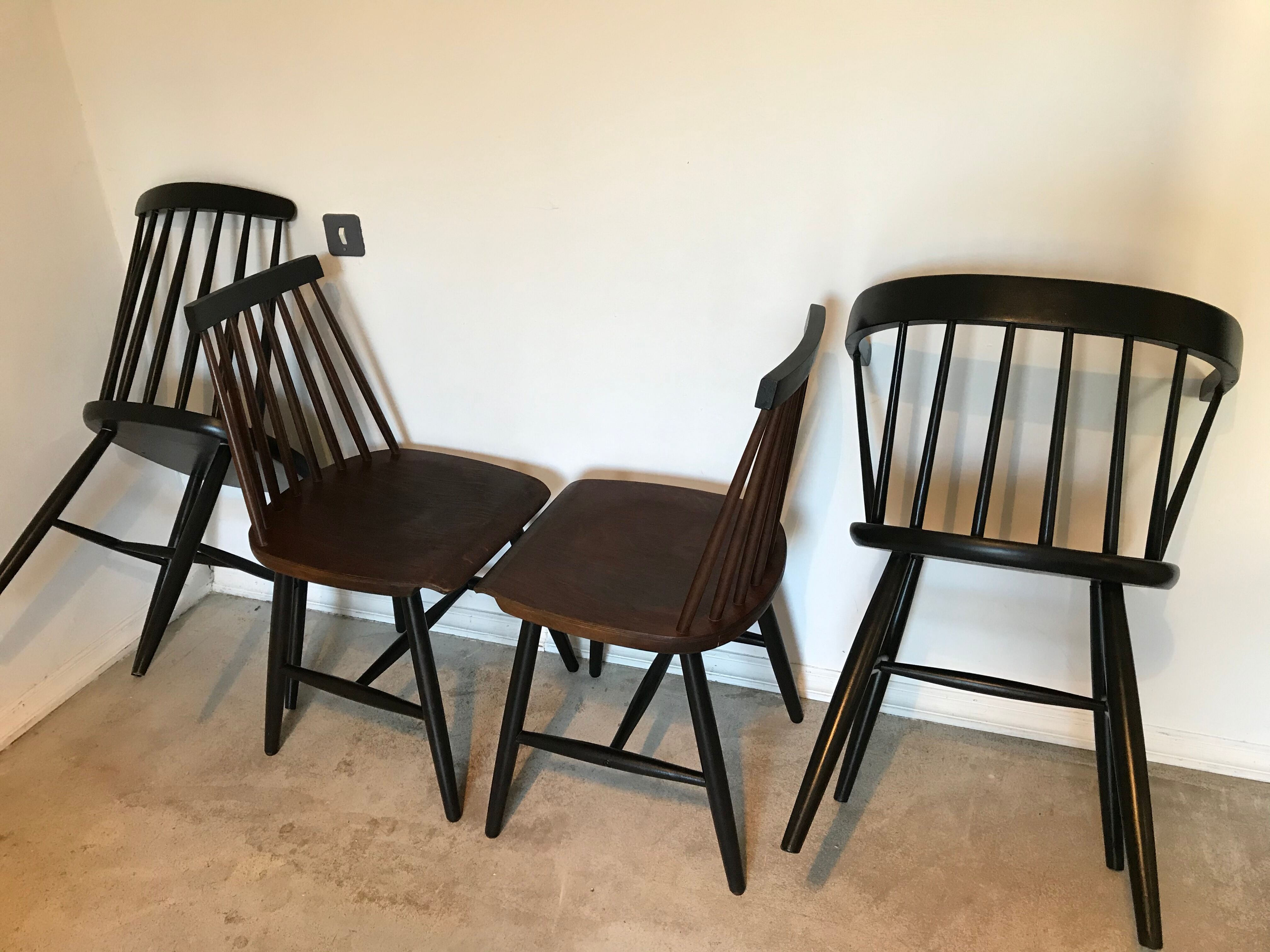 Set of 4 scandinavian chairs mismatched