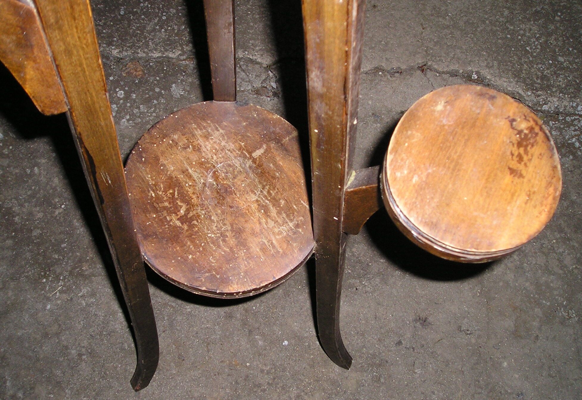 5 shelves of the 1950s harness