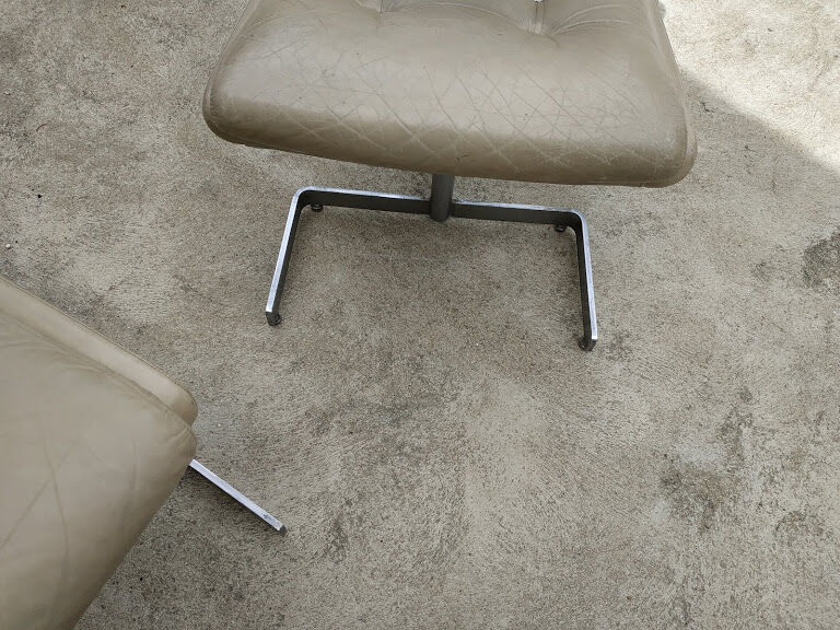 3 armchairs Raphael Raffel