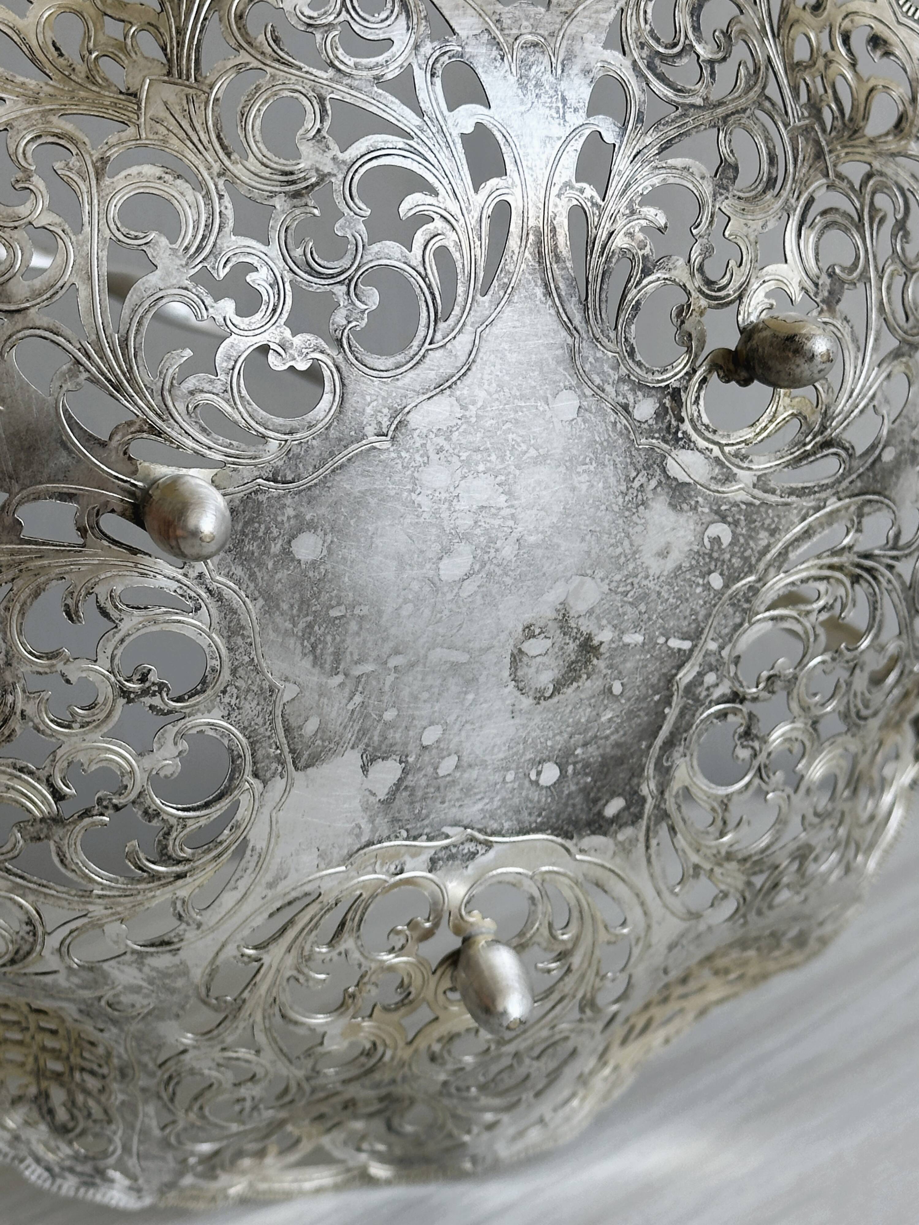 Openwork bread basket or fruit bowl