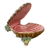 Empty pocket shell slip soap holder