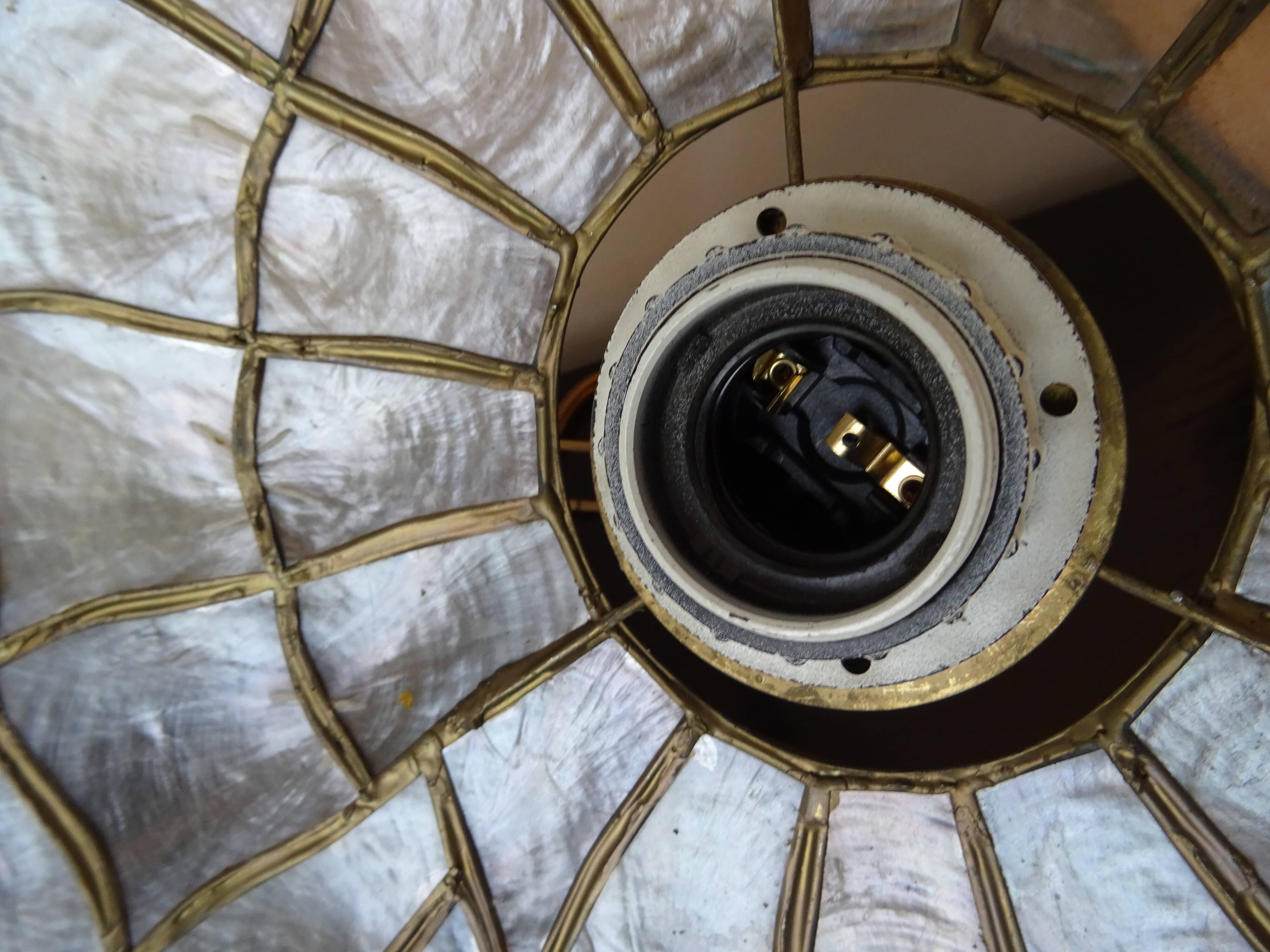 Vintage mother-of-pearl suspension year 70