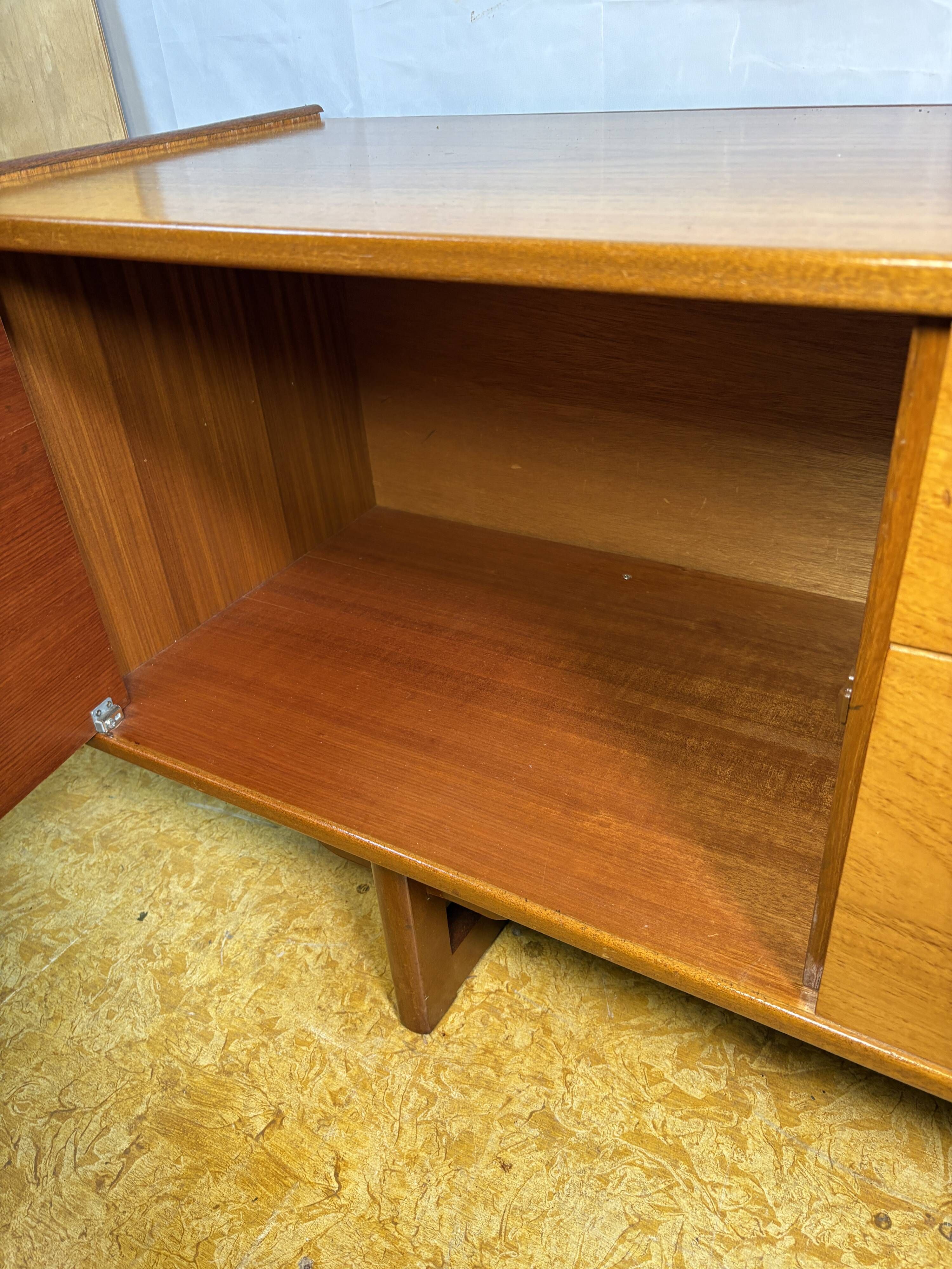 Buffet en teck de style scandinave, années 1960