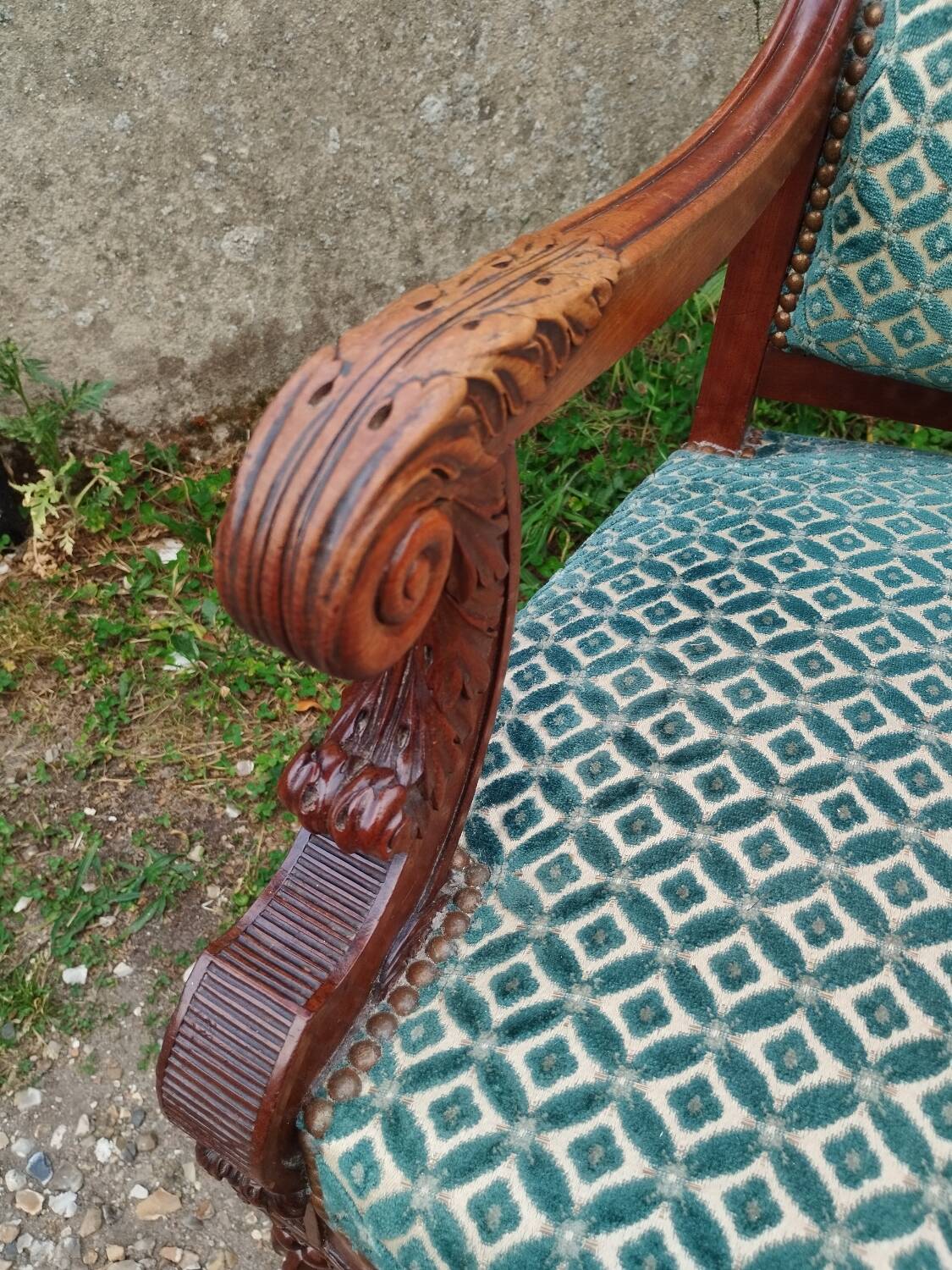 Pair of antique Louis XVI mahogany armchairs from the 19th century