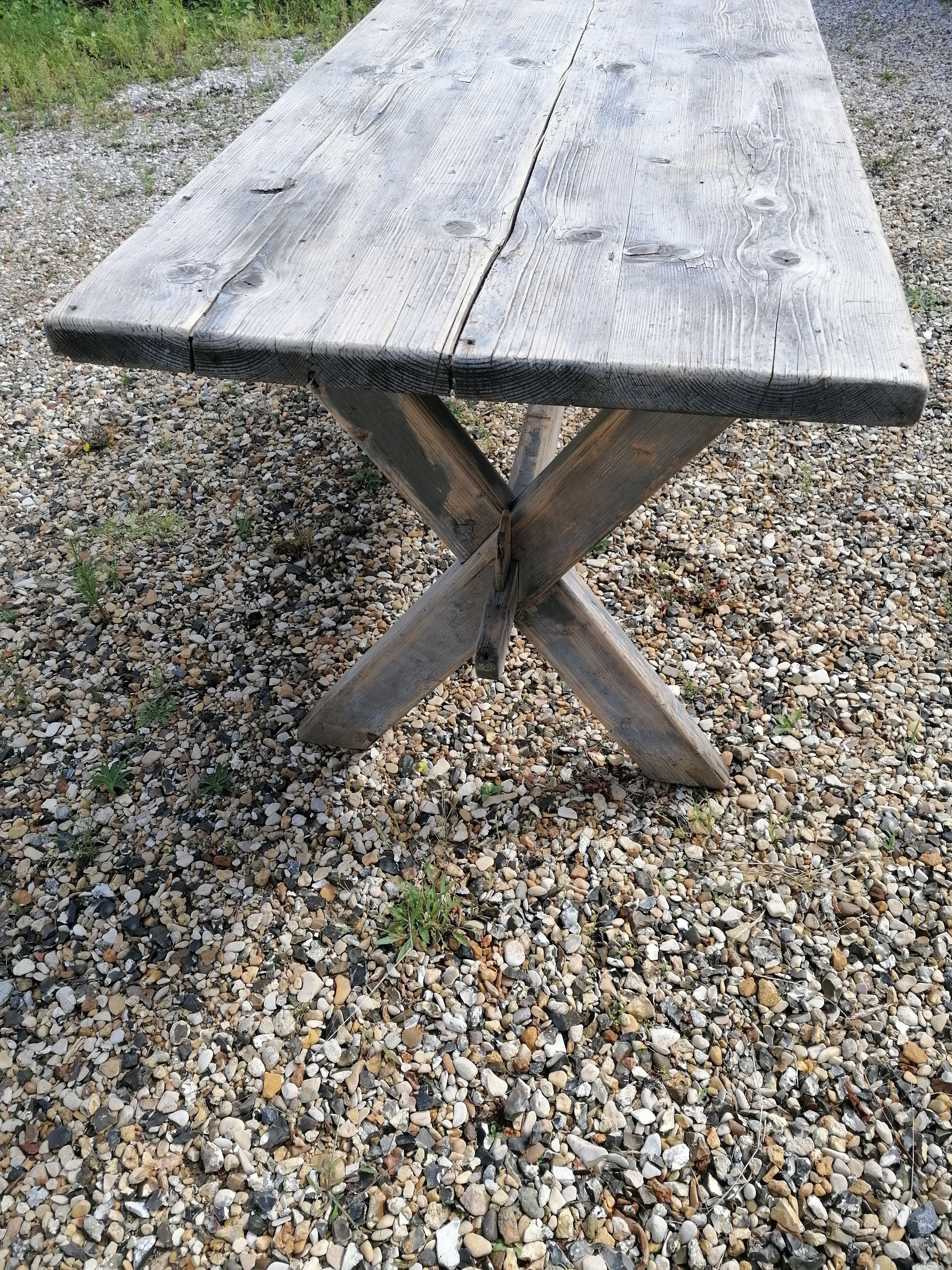 tAble vintage wooden farmhouse 2m, X feet
