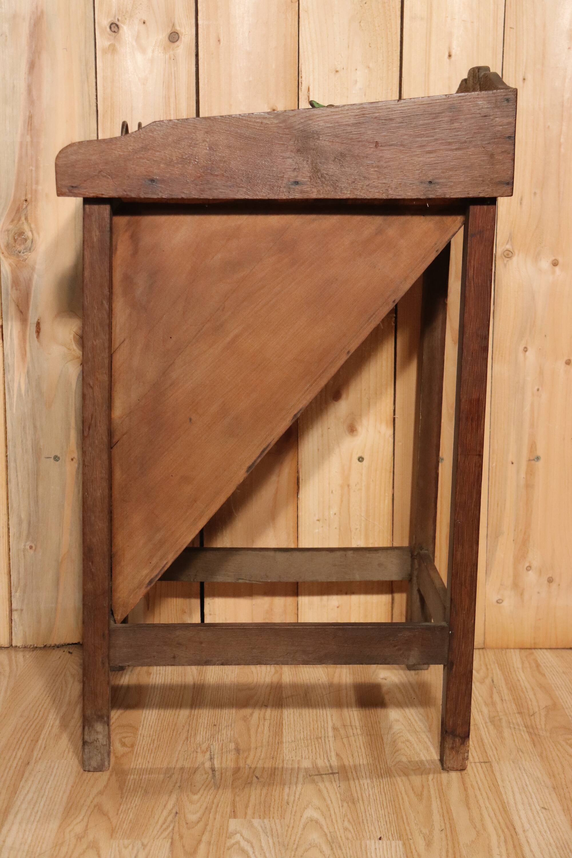 Antique Frog Game from the 1900s