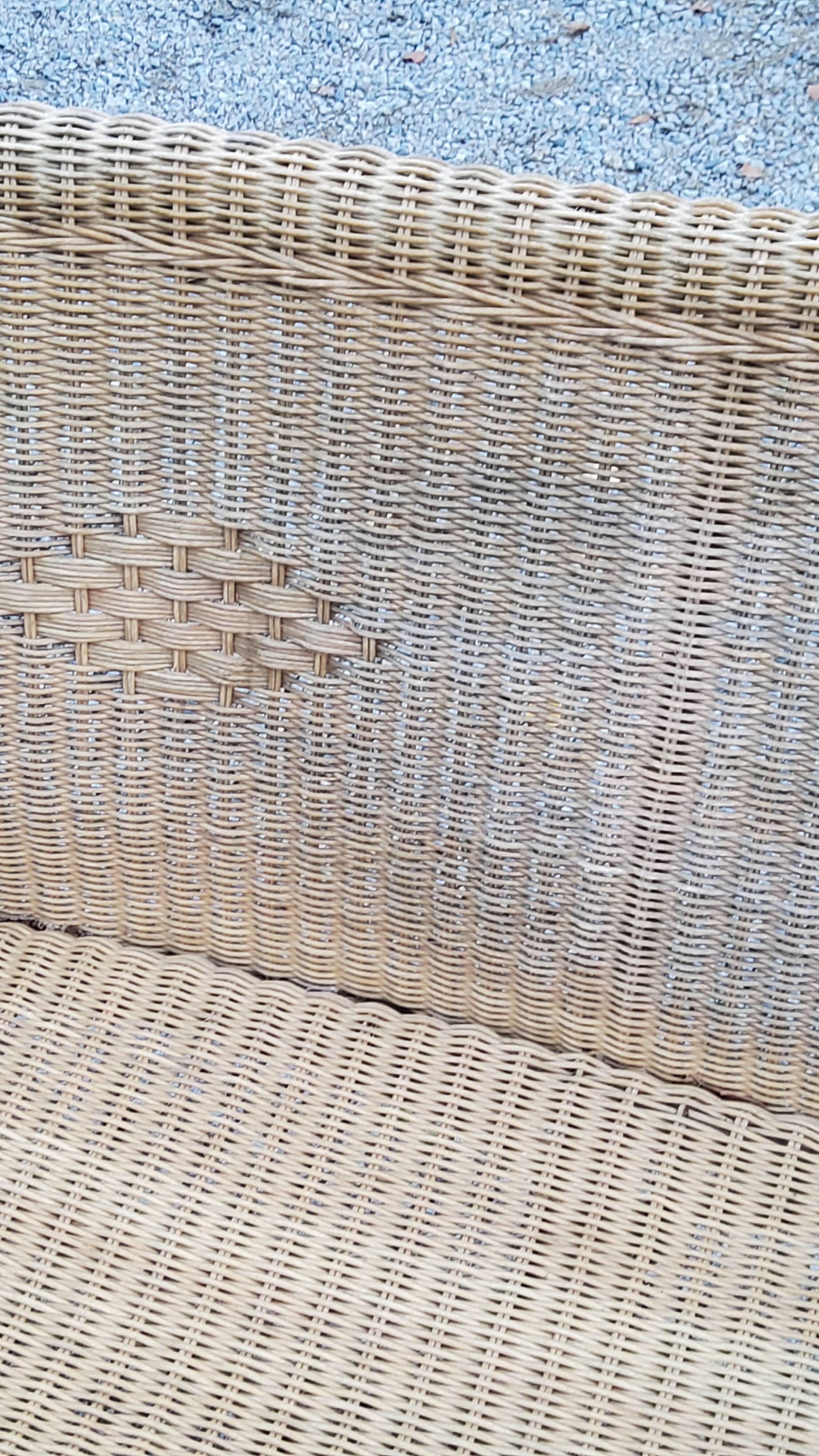 Pair of armchairs and bench in rattan and bamboo from the 60s/70s