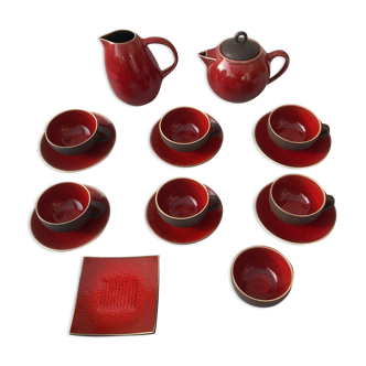 Red tea service