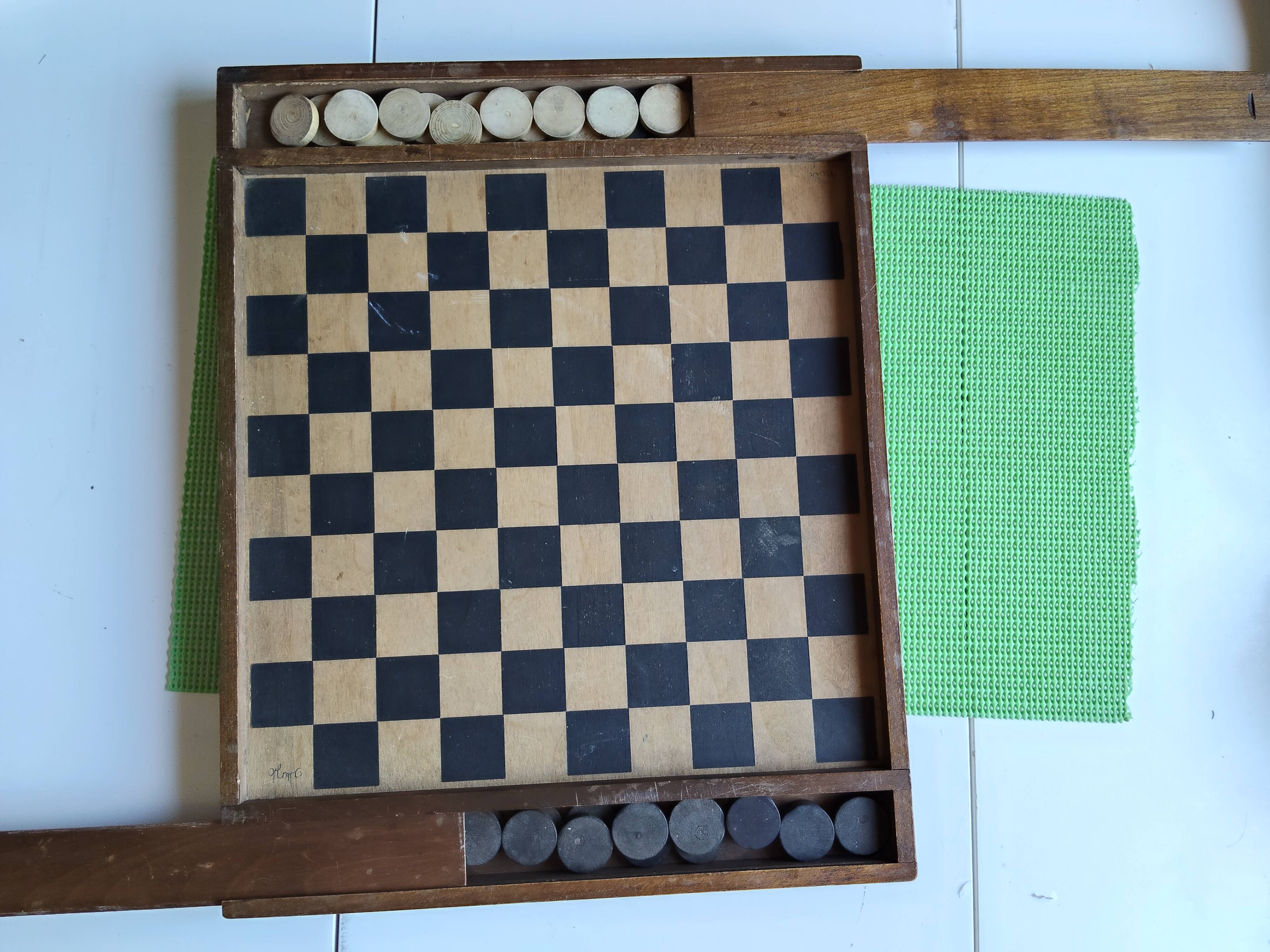 Vintage 50s-60s! Magnificent complete draughts set 100% wood.