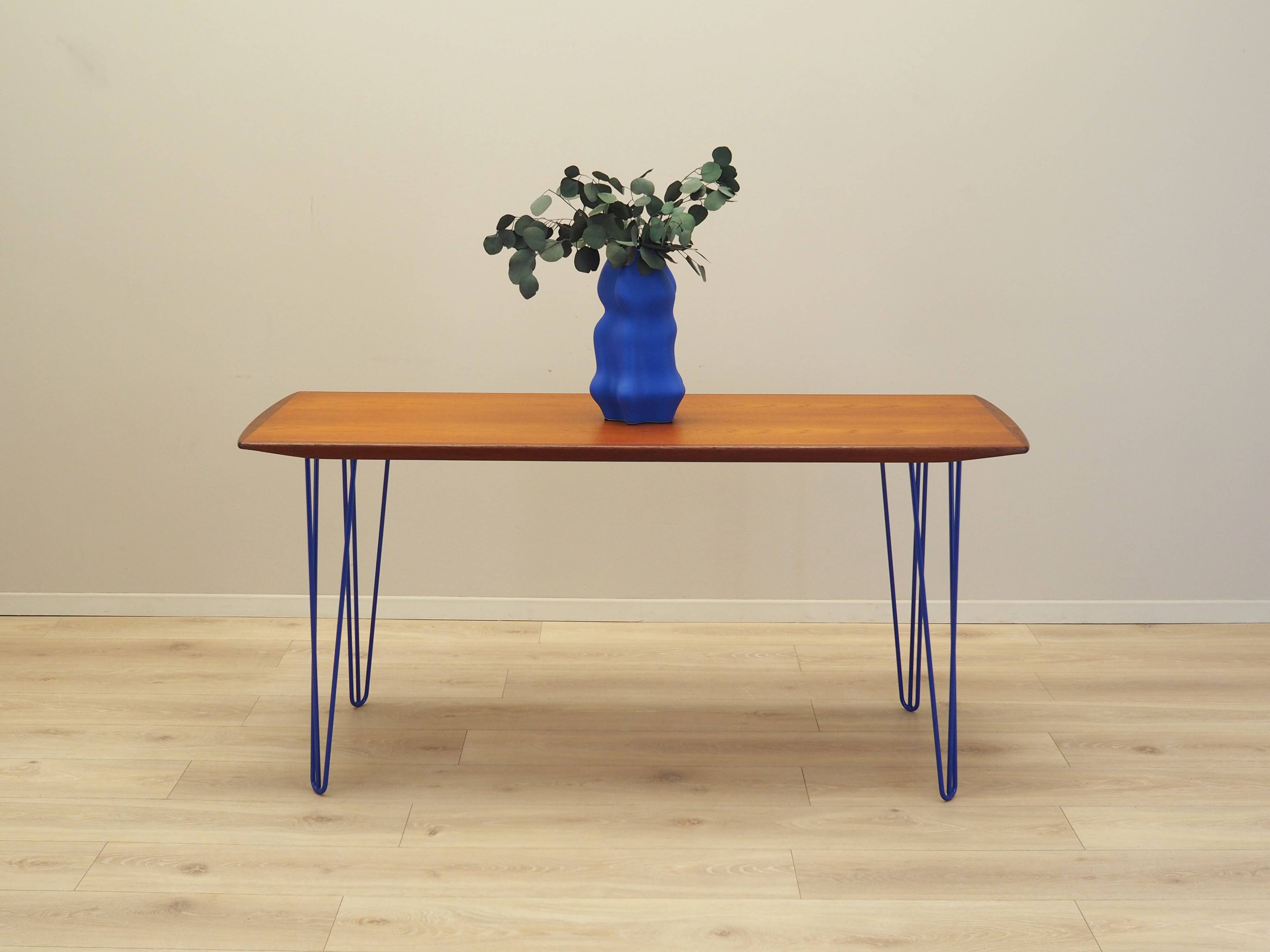 Bureau en teck, design danois, années 1970, production : Danemark