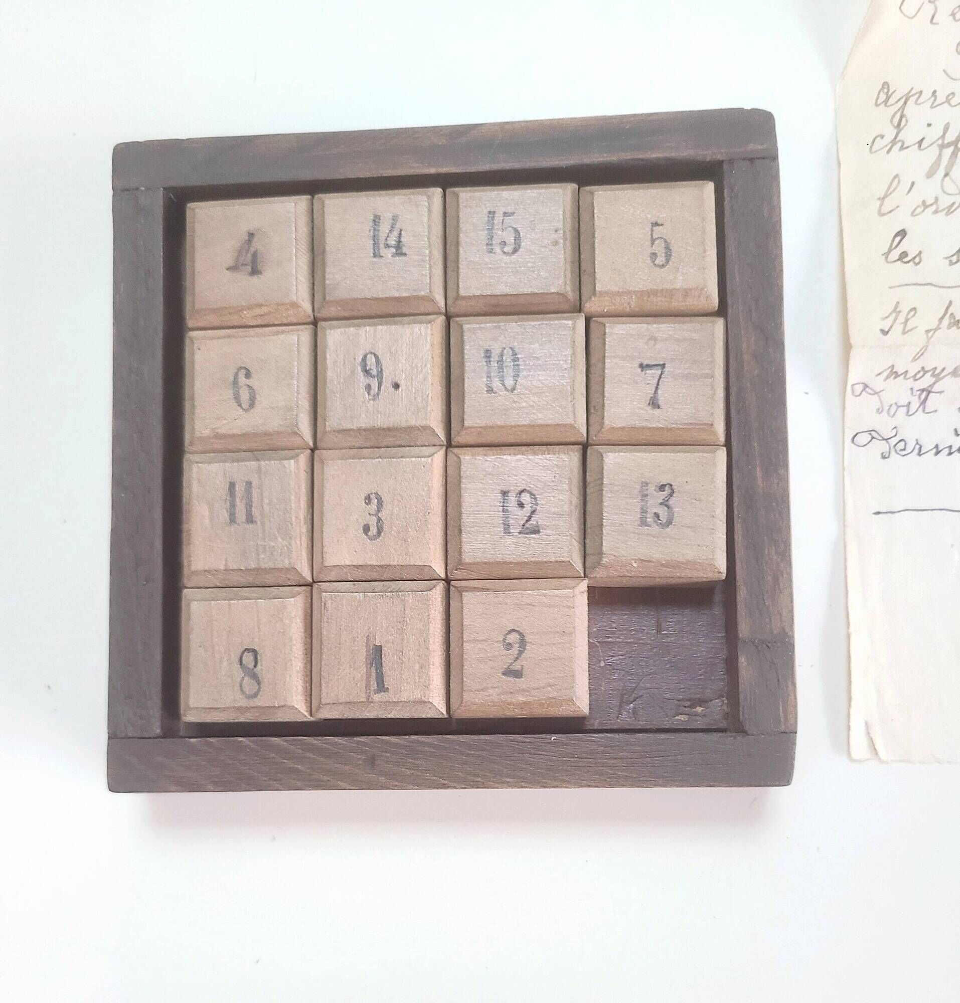 Antique wooden sliding puzzle - Popular art from the late 19th century - Complete