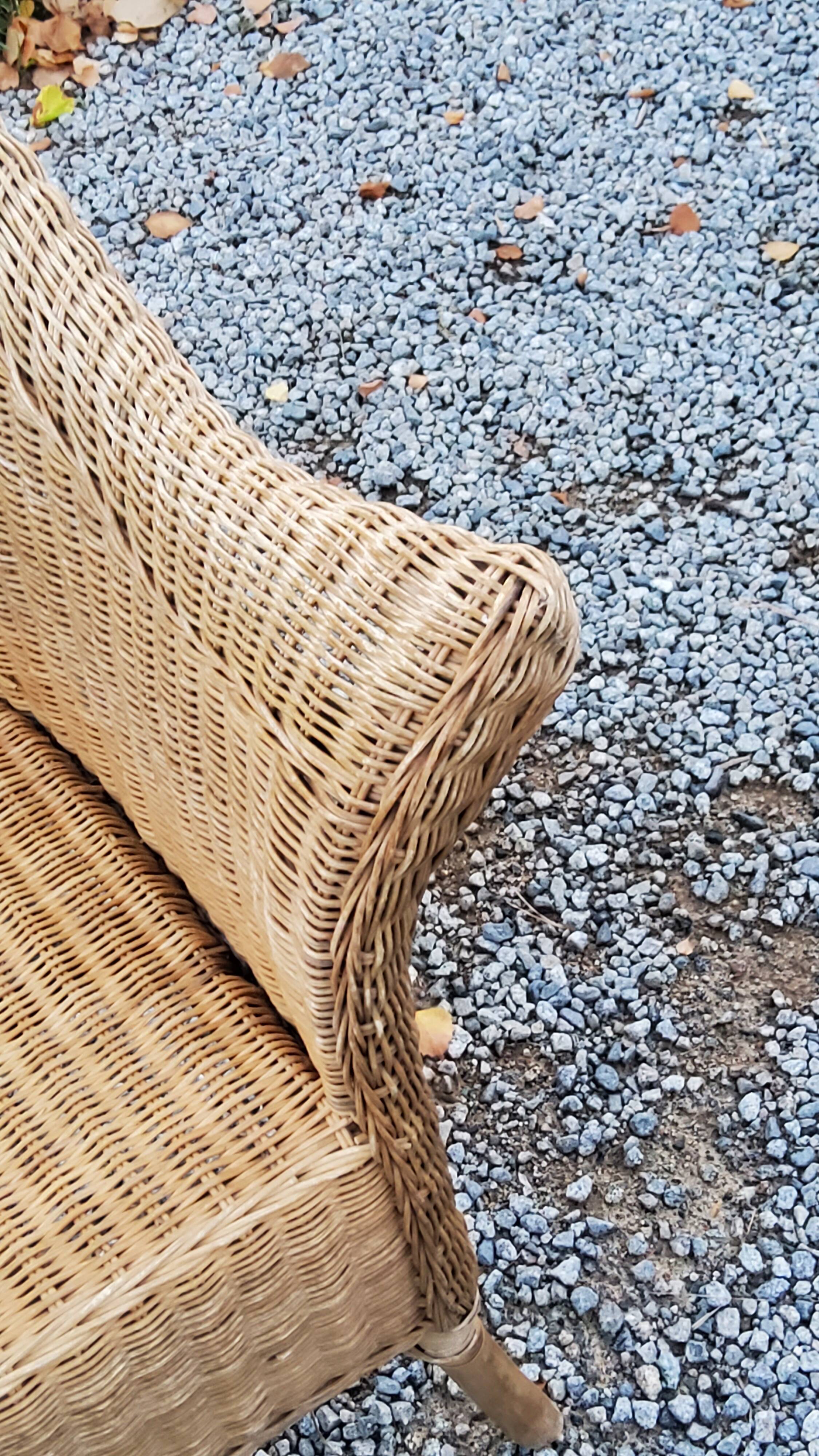 Pair of armchairs and bench in rattan and bamboo from the 60s/70s
