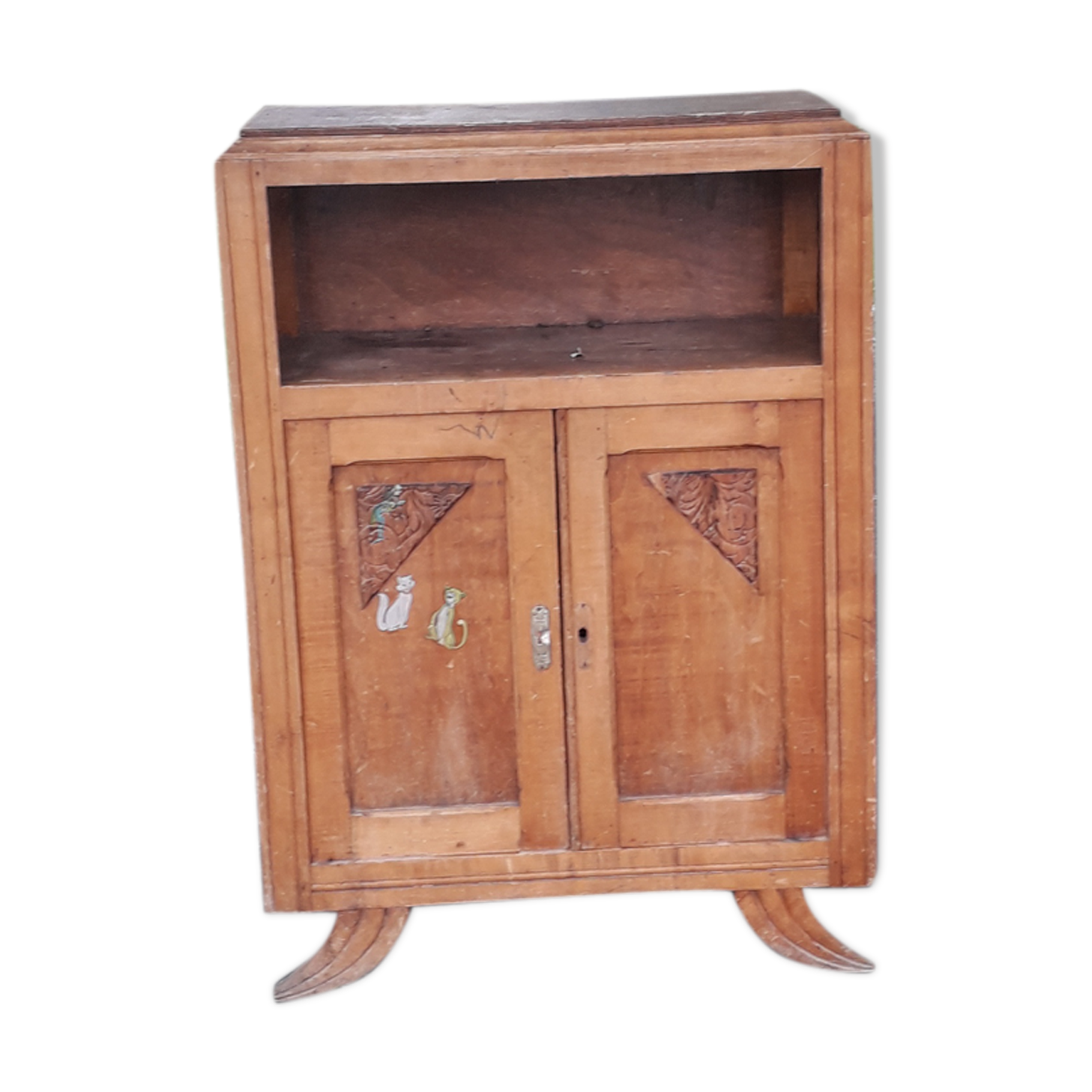 Furniture to restore Shabby Chic