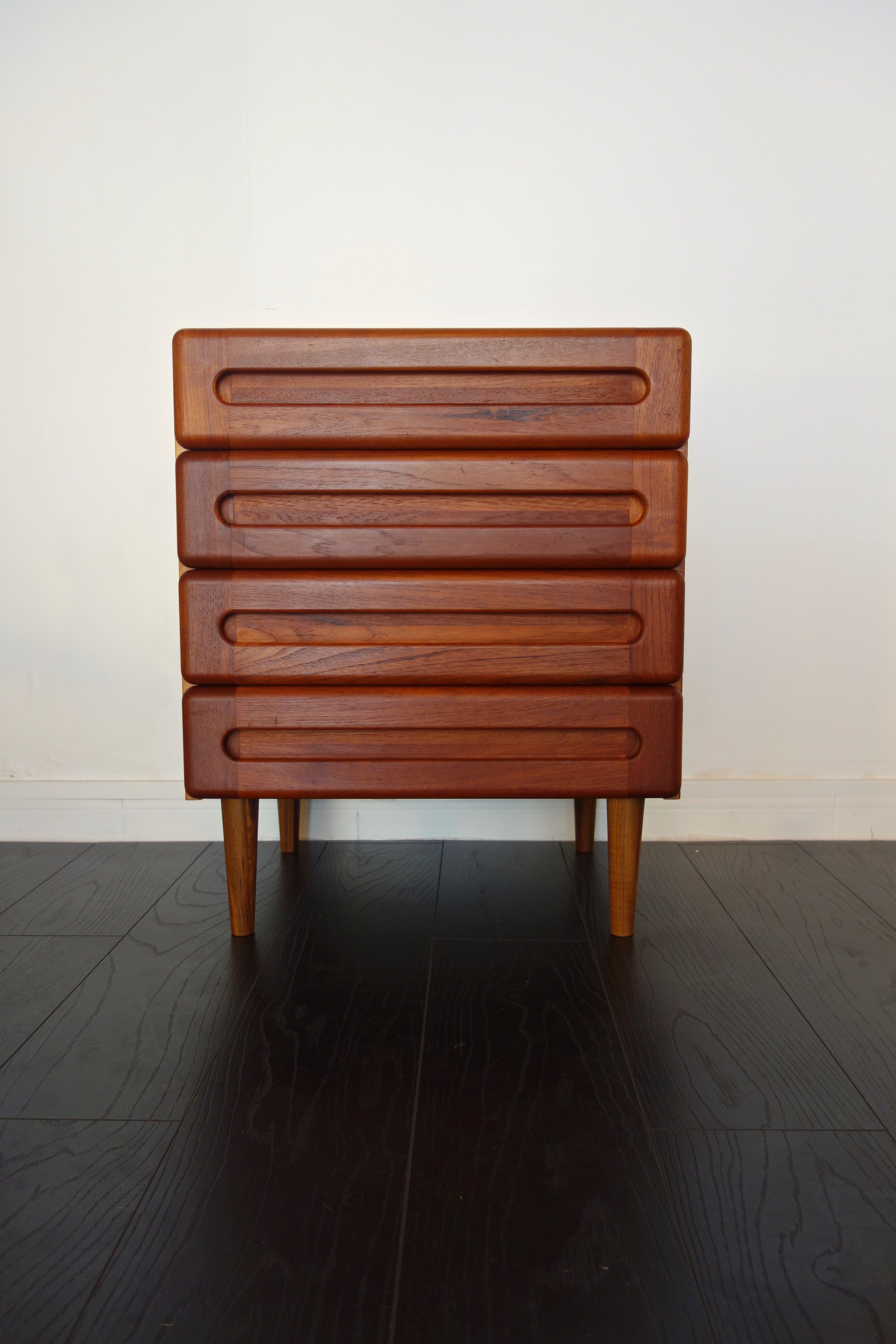 Danish teak chest of drawers 60s