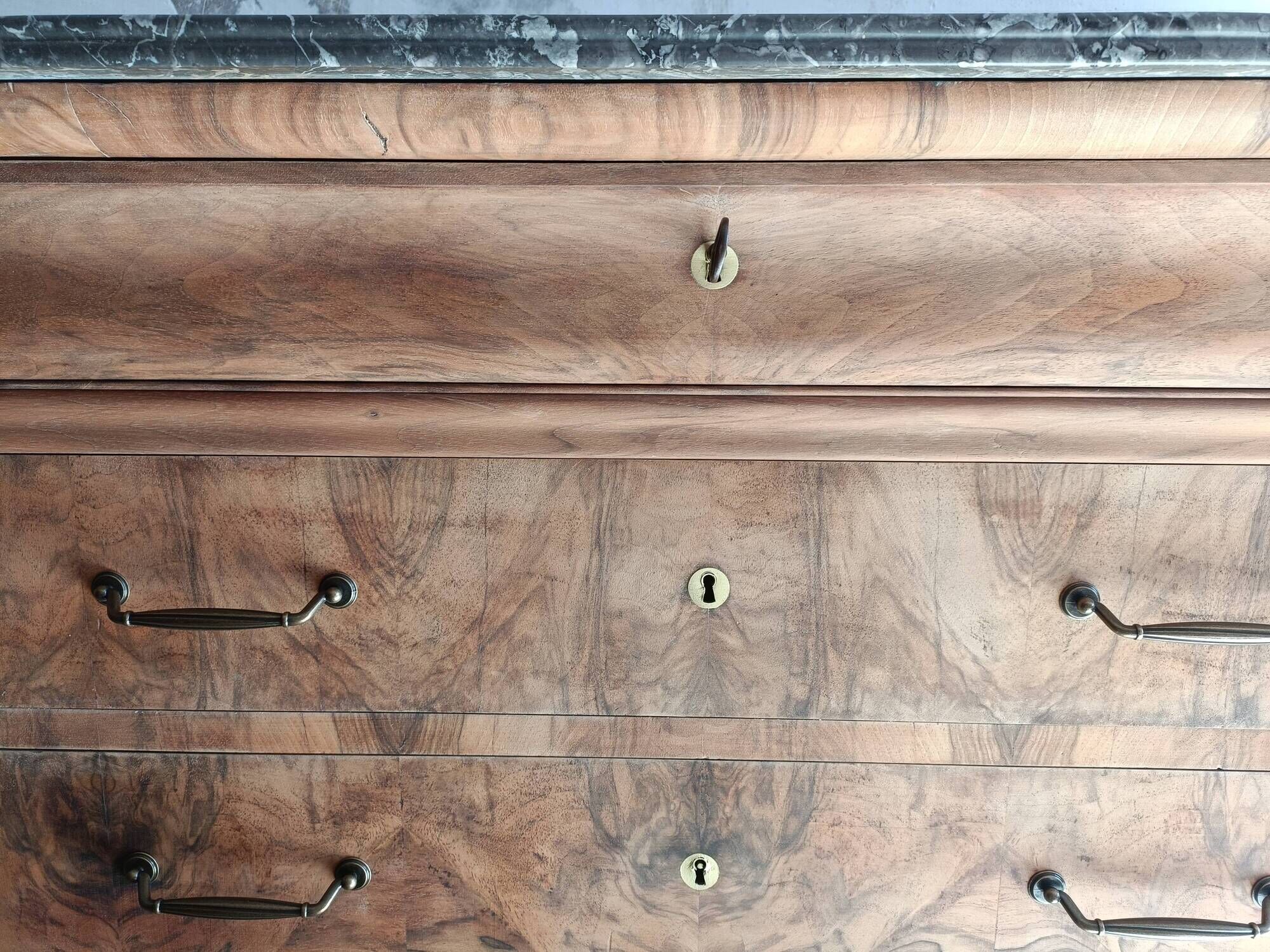 Commode Louis Philippe rénovée