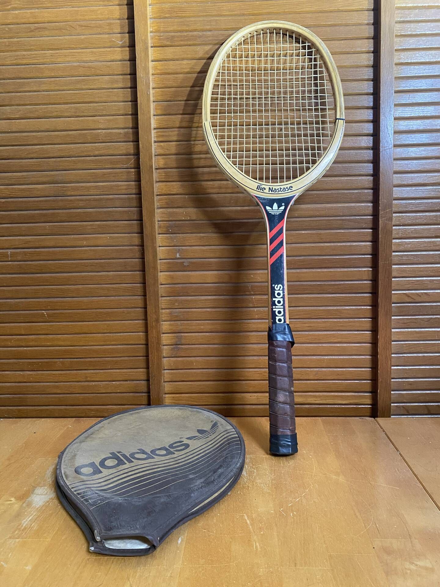 Vintage adidas tennis racket ilie năstase wood + black cover