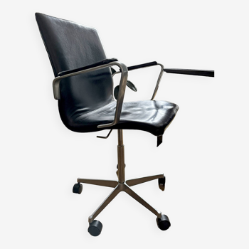 Oxford office chair Arne Jacobsen for Fritz Hanger black leather leather armrests