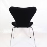 Set Of 4 Seven Chairs Model 3107 Original Upholstered In Black Fabric By Arne Jacobsen