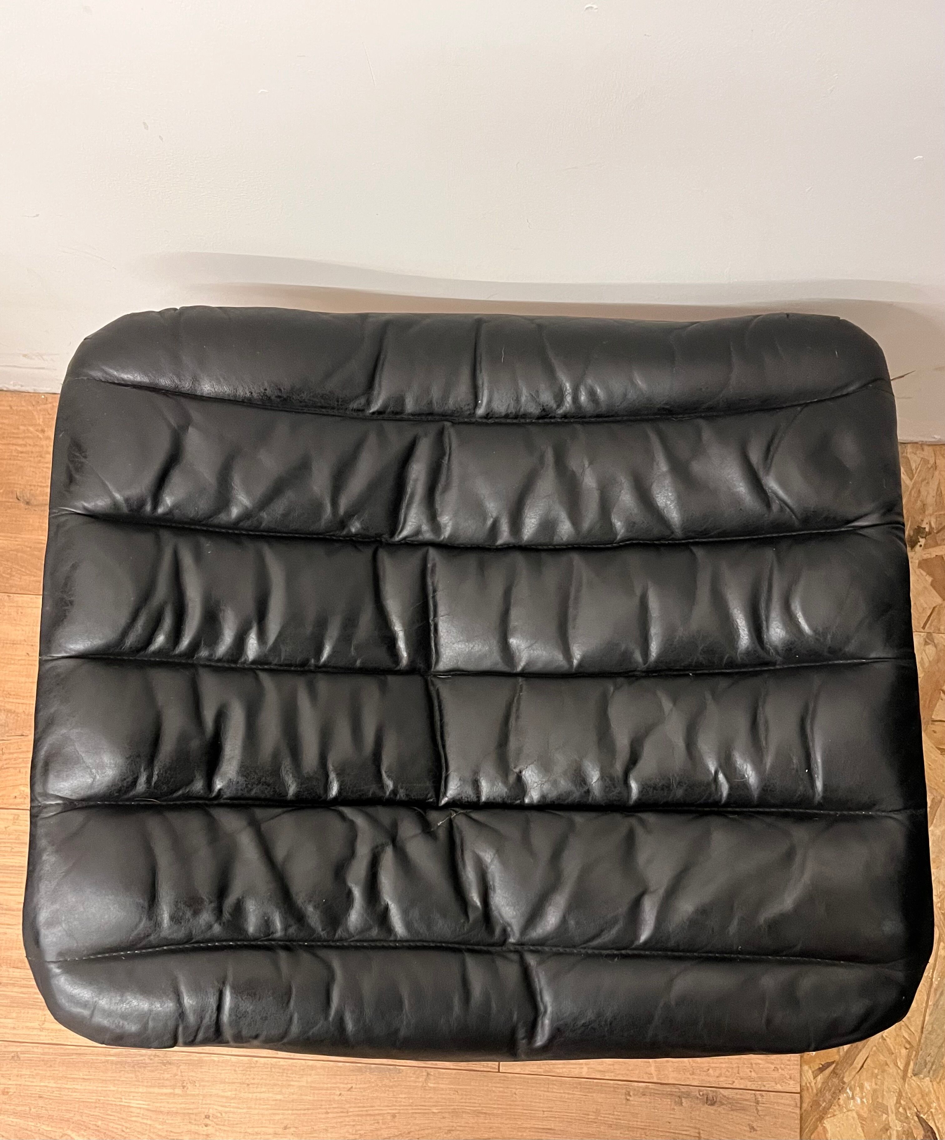 Pulkka armchair by ilmaria lappalainen