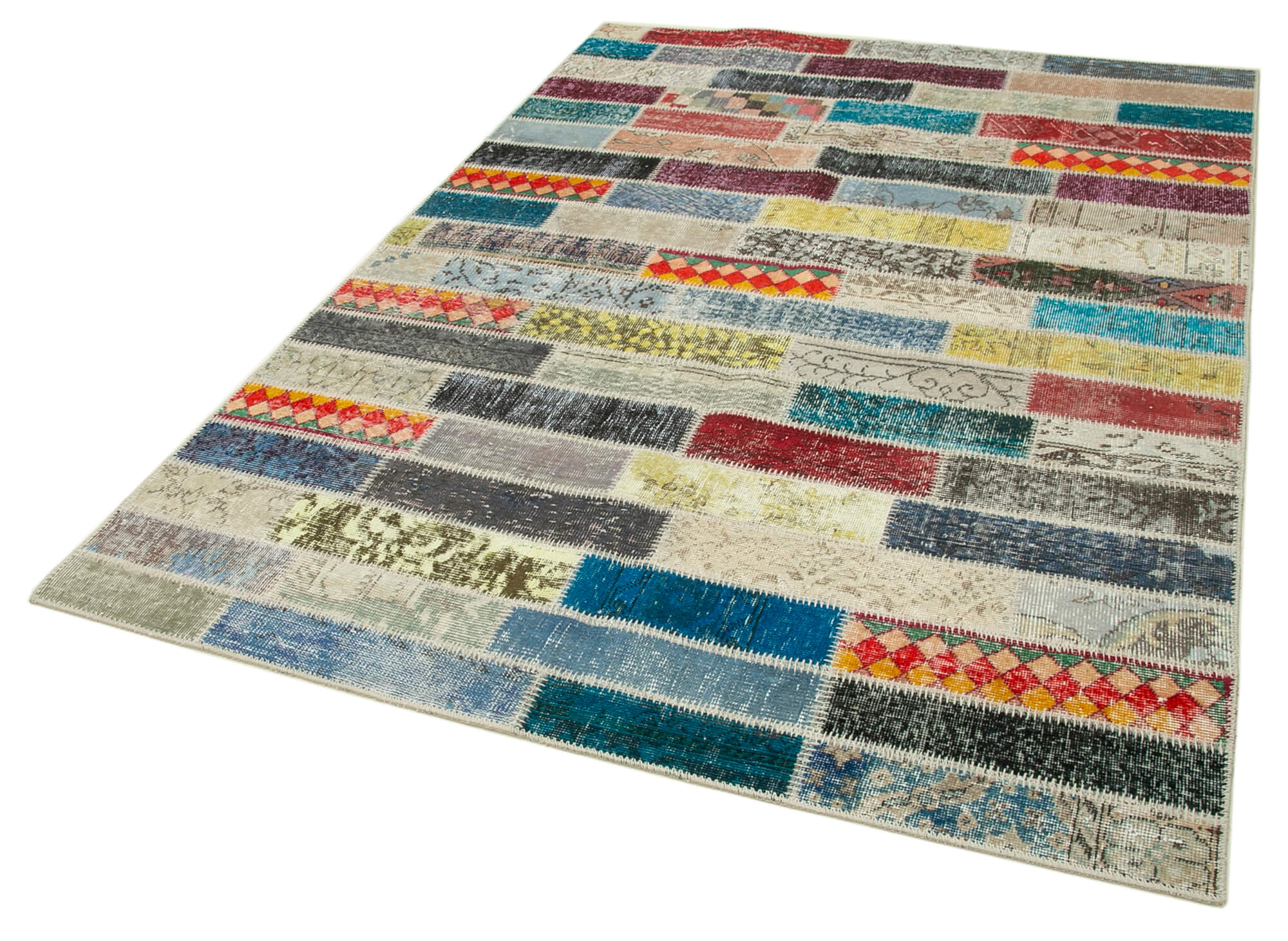 Handmade oriental contemporary 166 cm x 233 cm multicolor patchwork carpet