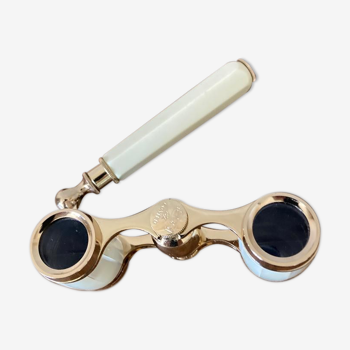 Opera glasses