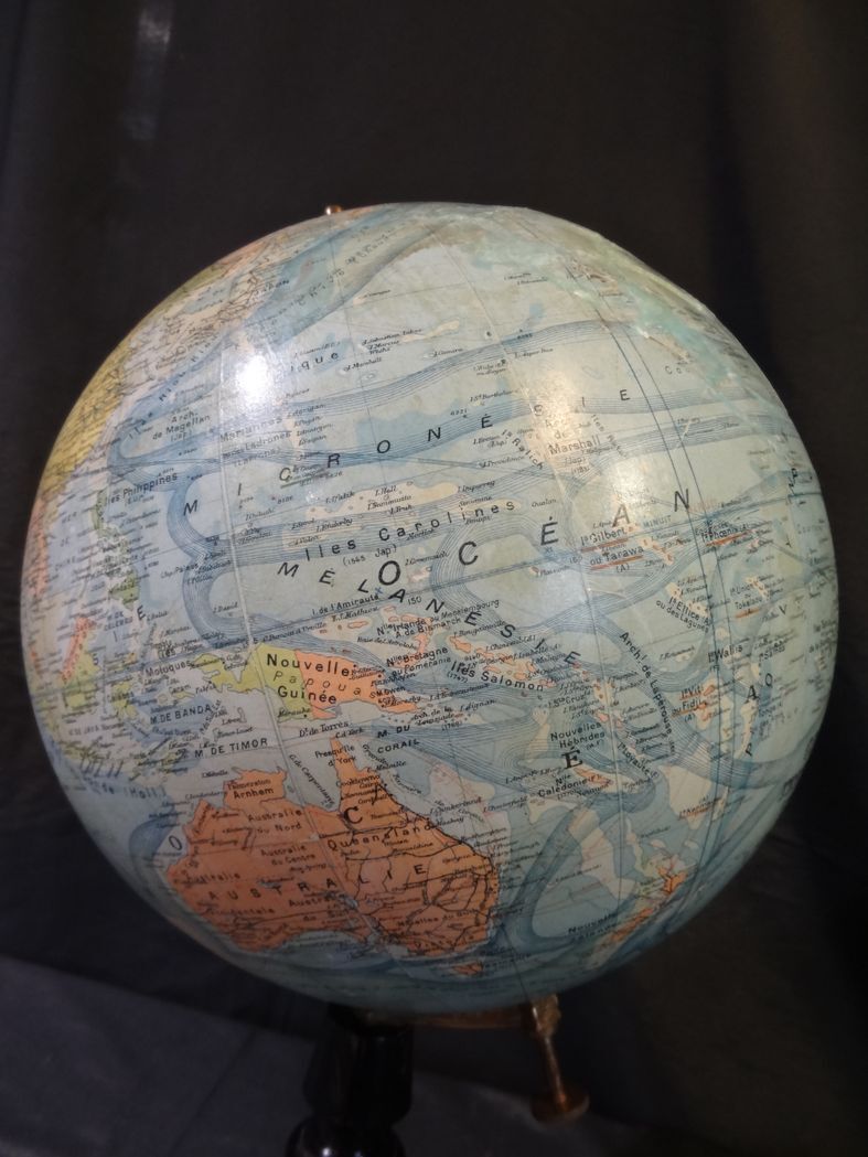 Globe Forest early XXth diameter 37 cm