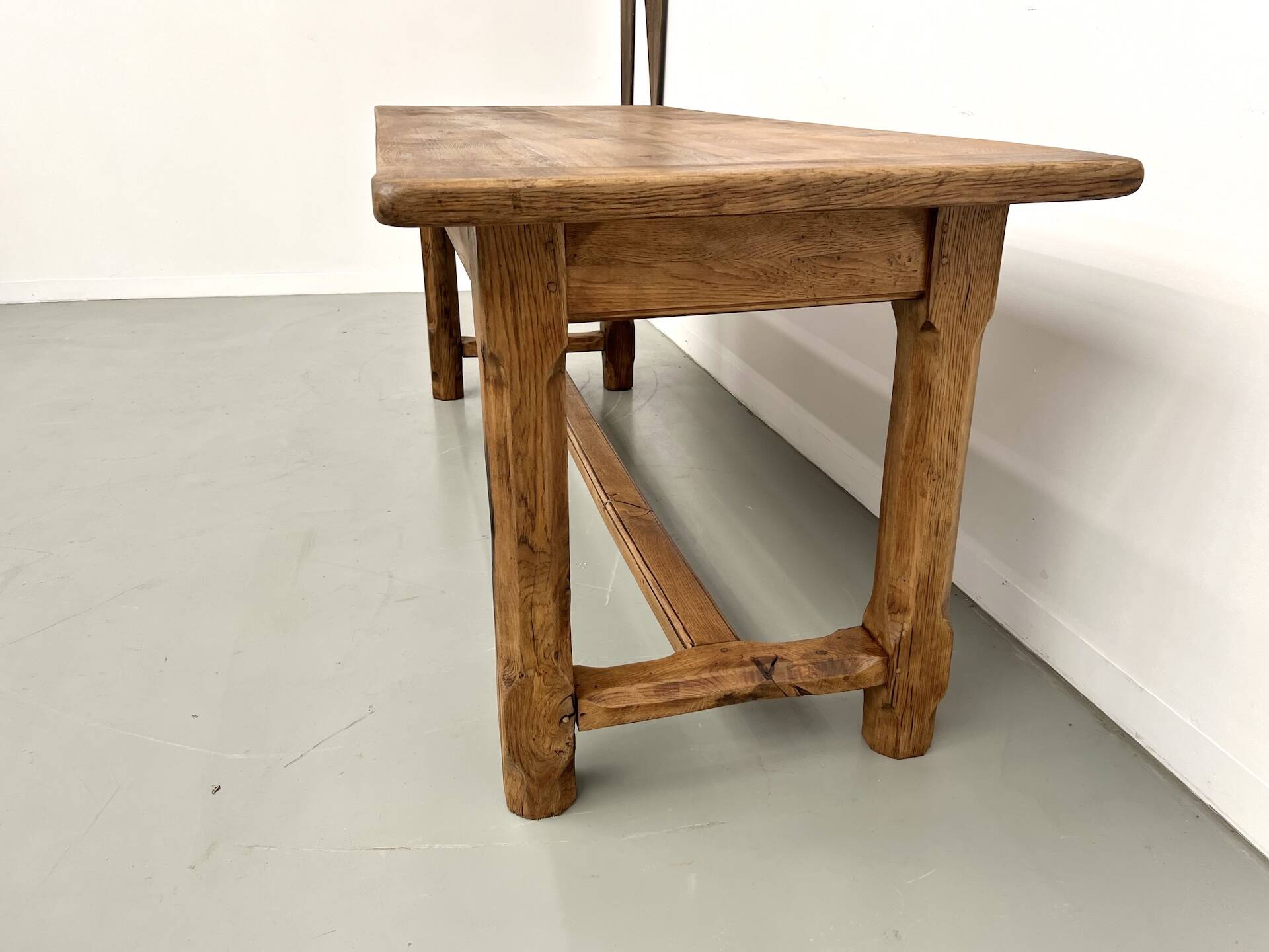 Table de ferme XIXe siècle en chêne et noyer