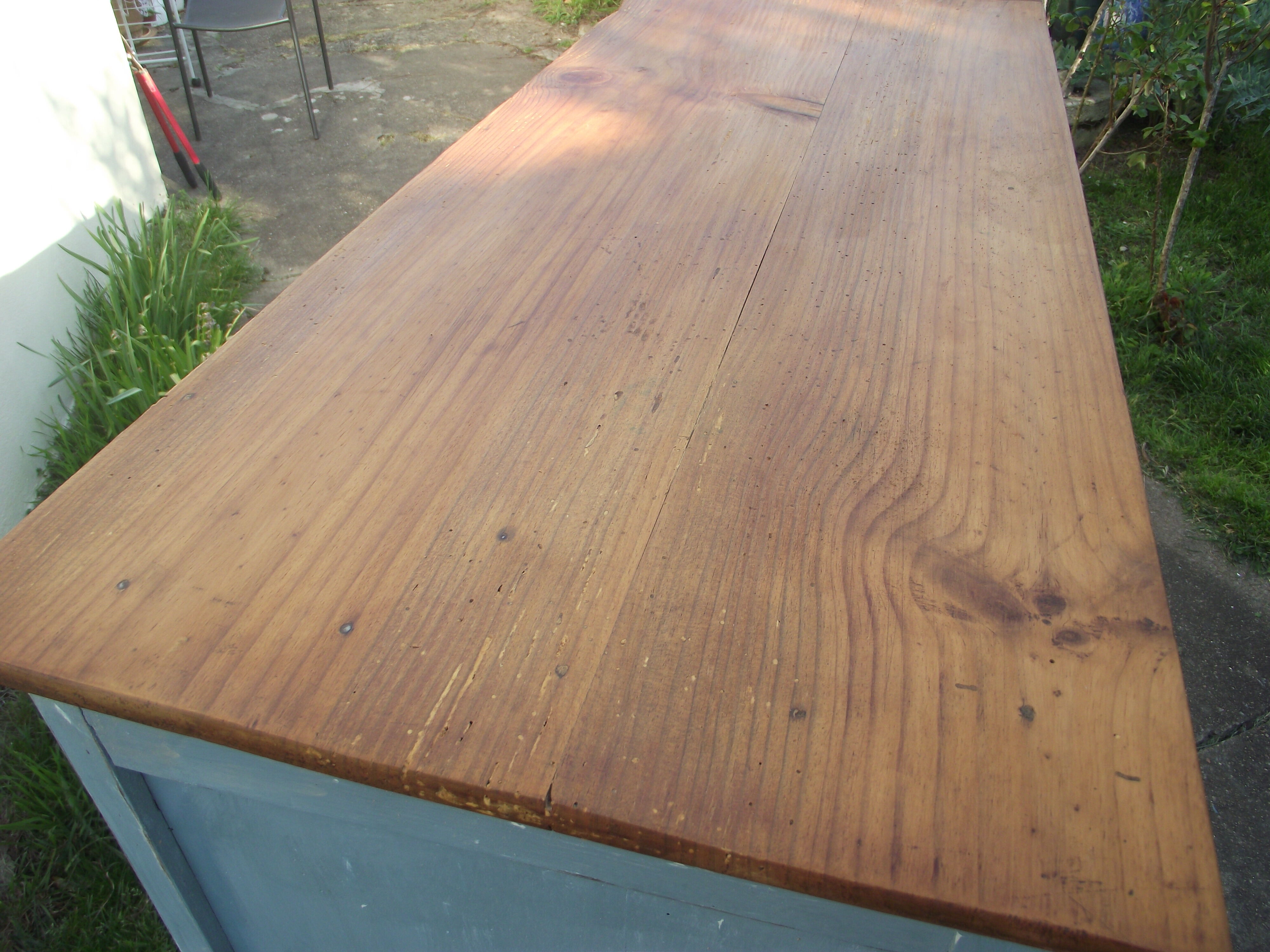 Blue-grey skated parisian buffet