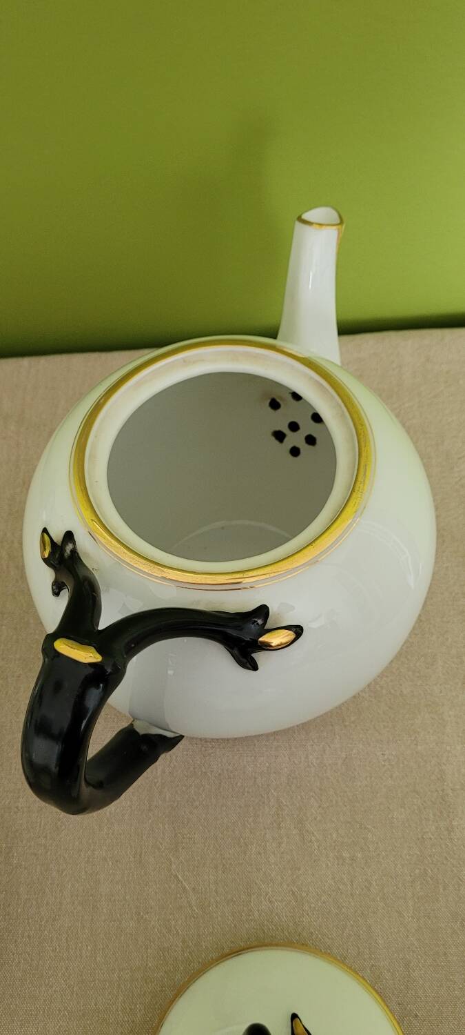 Coffee or tea service