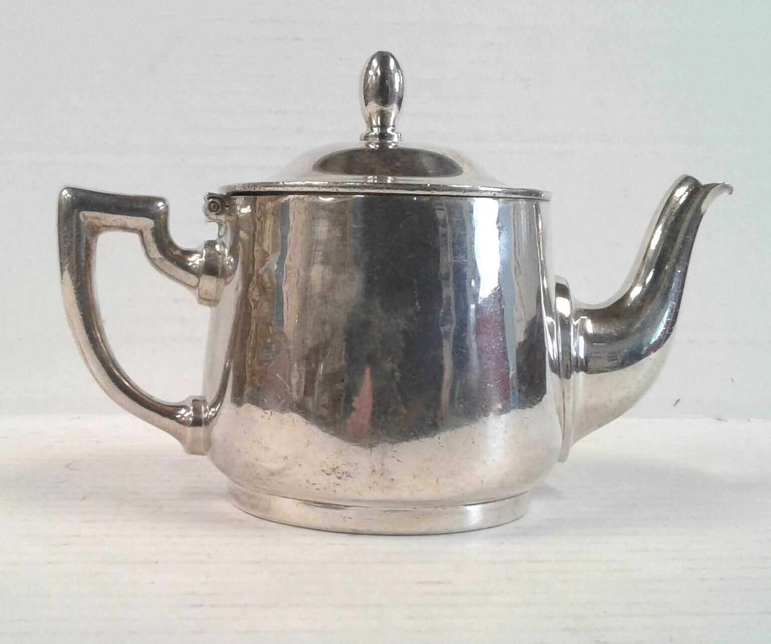 Vintage silver metala hotel teapot Diana Milano