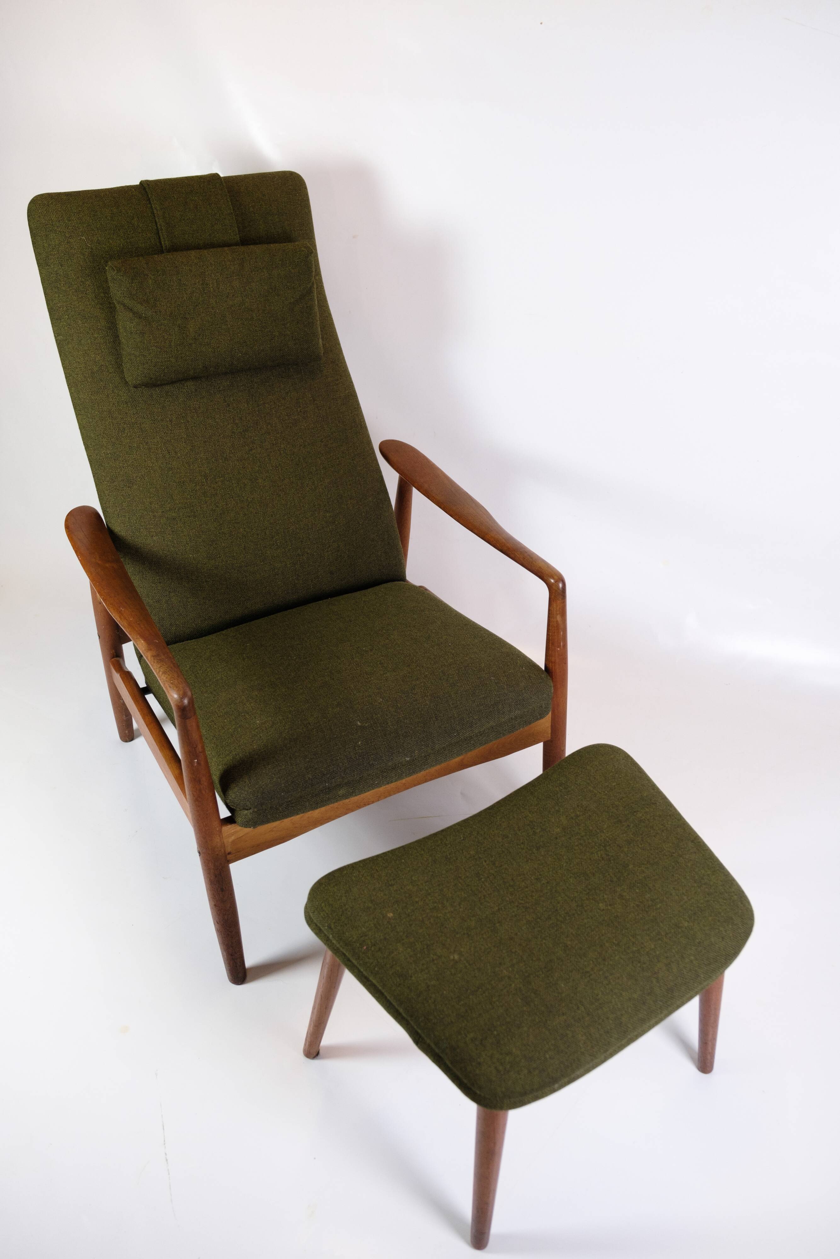 Set Of 2 Armchairs With Stool Made In Green Fabric & Teak By Alf Svensson For Fritz Hansen From 1960