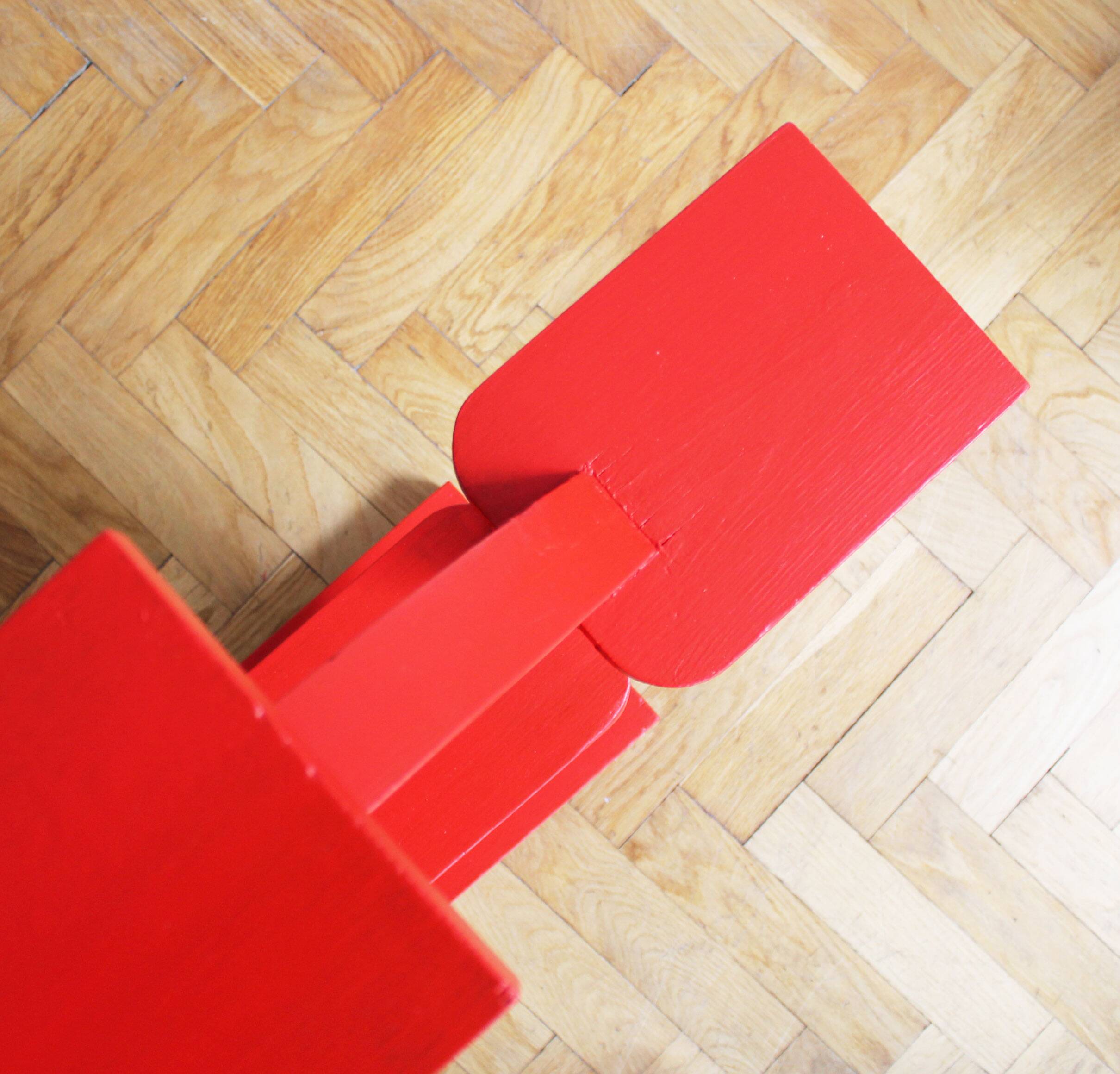 Red Modernist Flower Stand