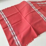 Tablecloth and 12 vintage cotton Basque-style napkins.