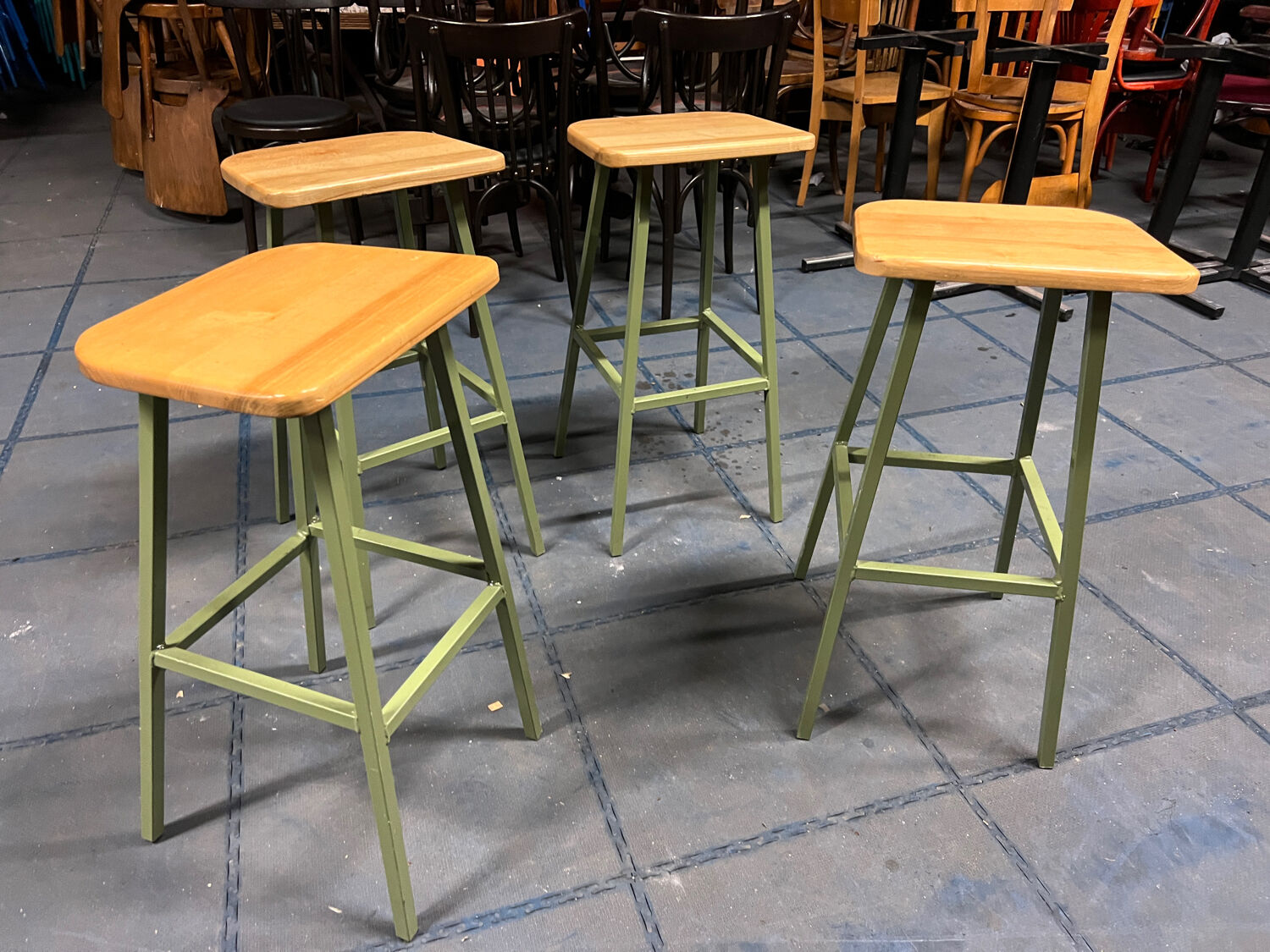Set of 4 stools
