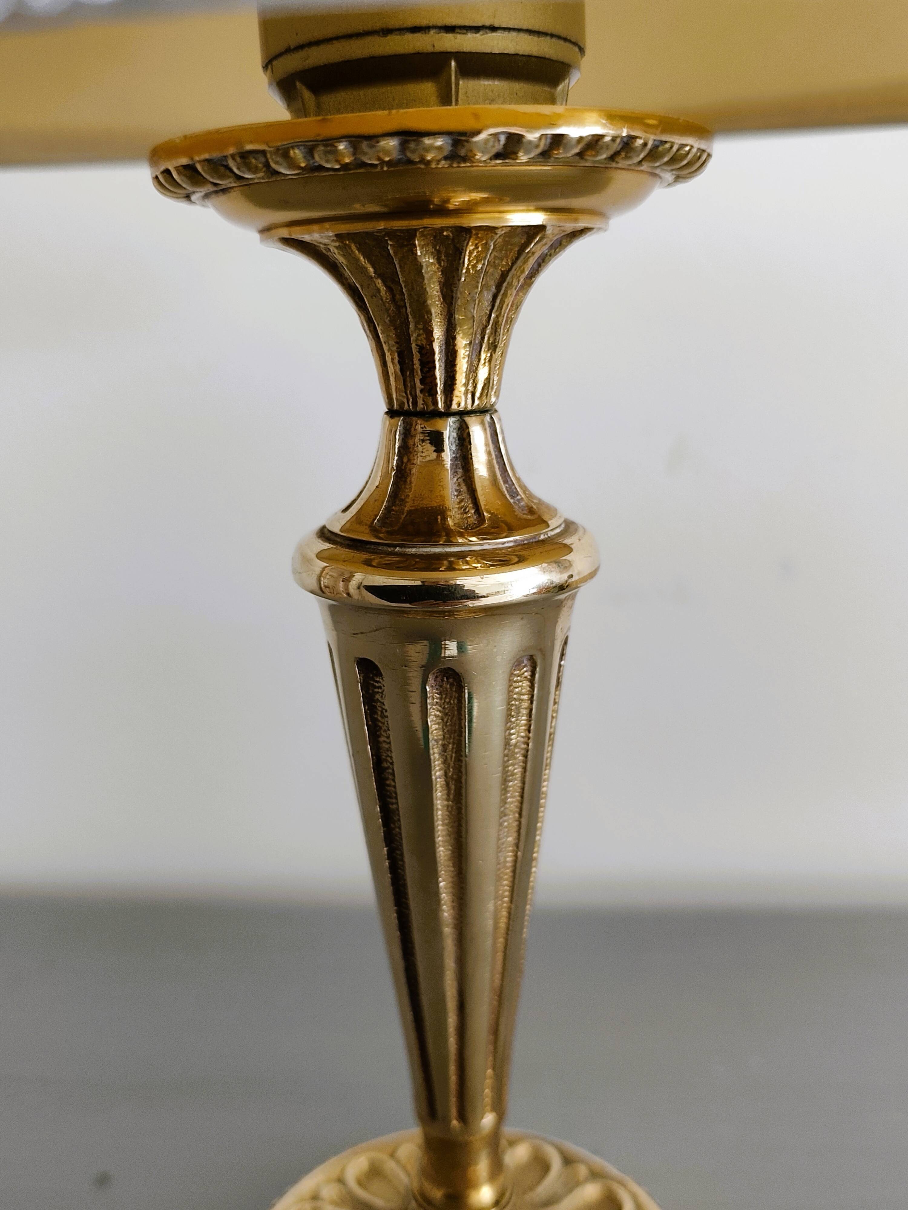Lampe à poser ancienne en bronze