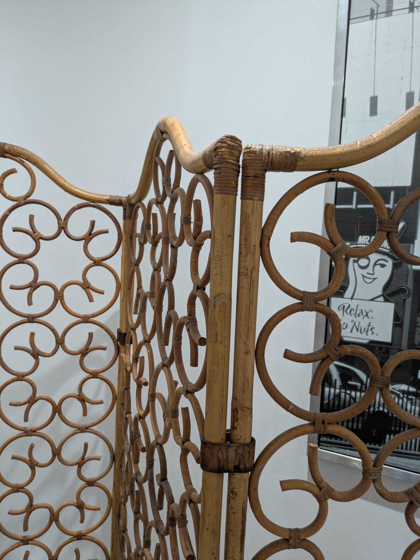 Vintage screen vs bohemian