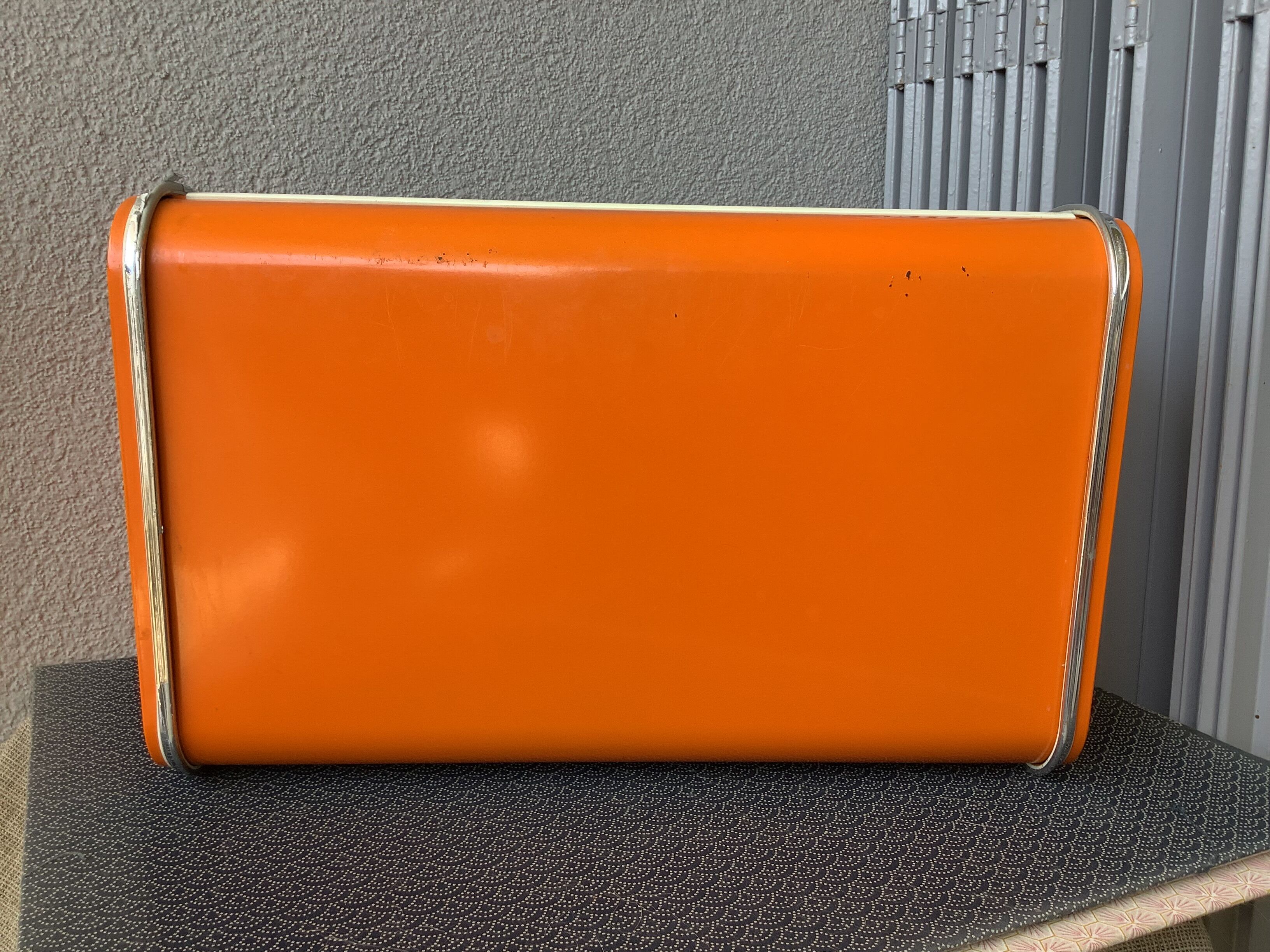 Rossignol seventies orange bread box - space age | Selency