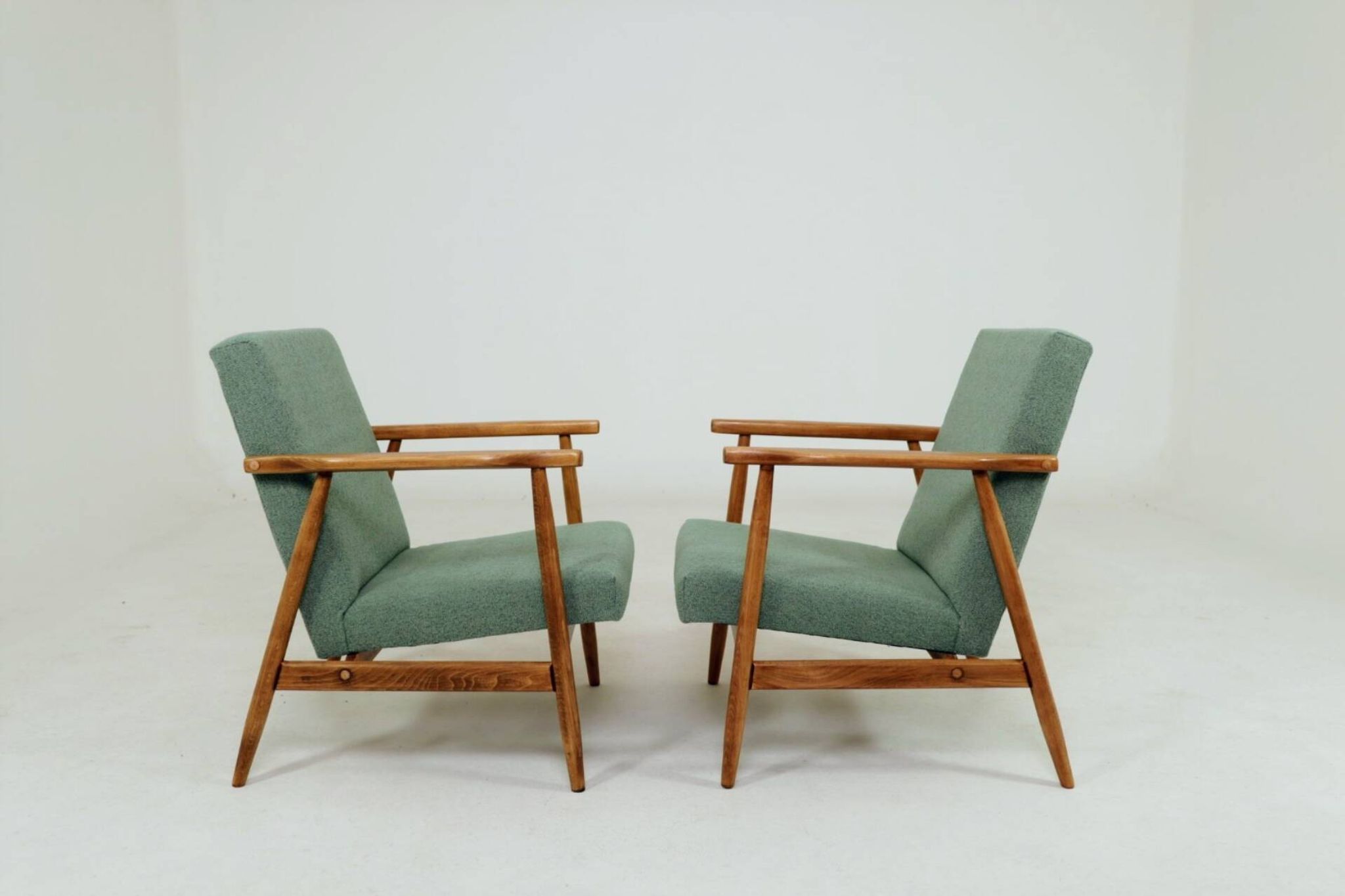 Pair of vintage long chairs mint green bouclé 1970