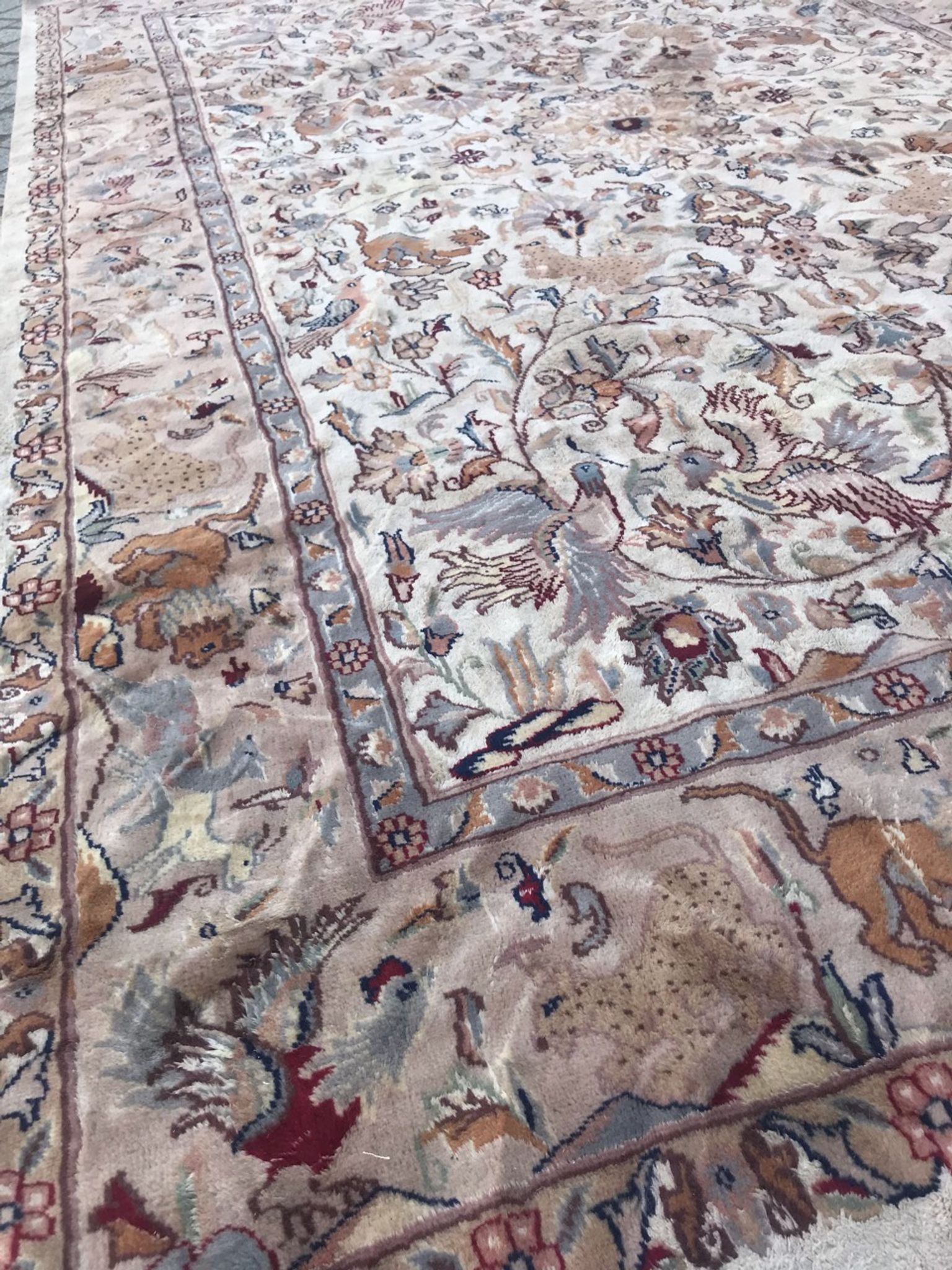 Pakistani carpet wool and silk handmade 190x295 cm