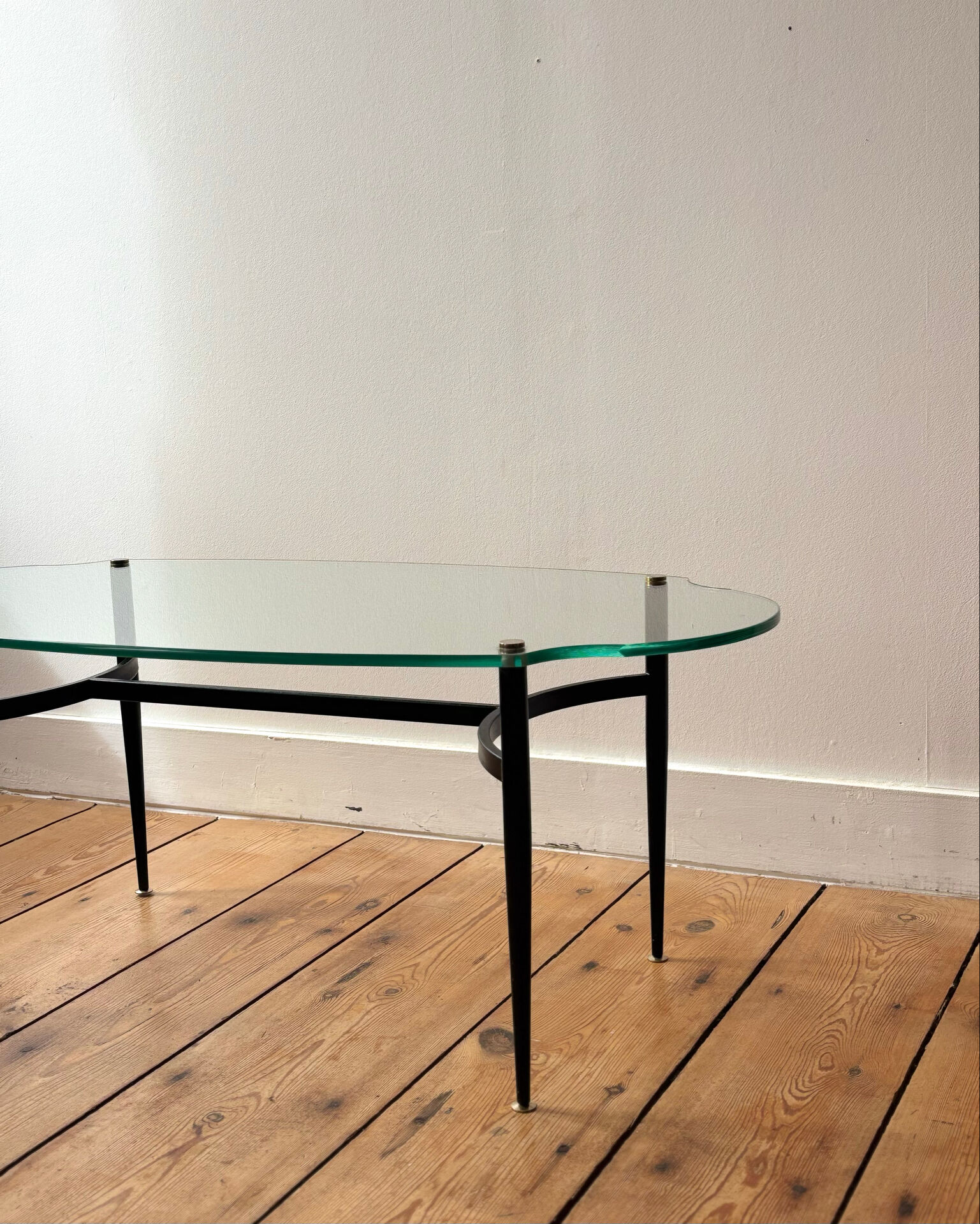 Modernist coffee table | 1950s