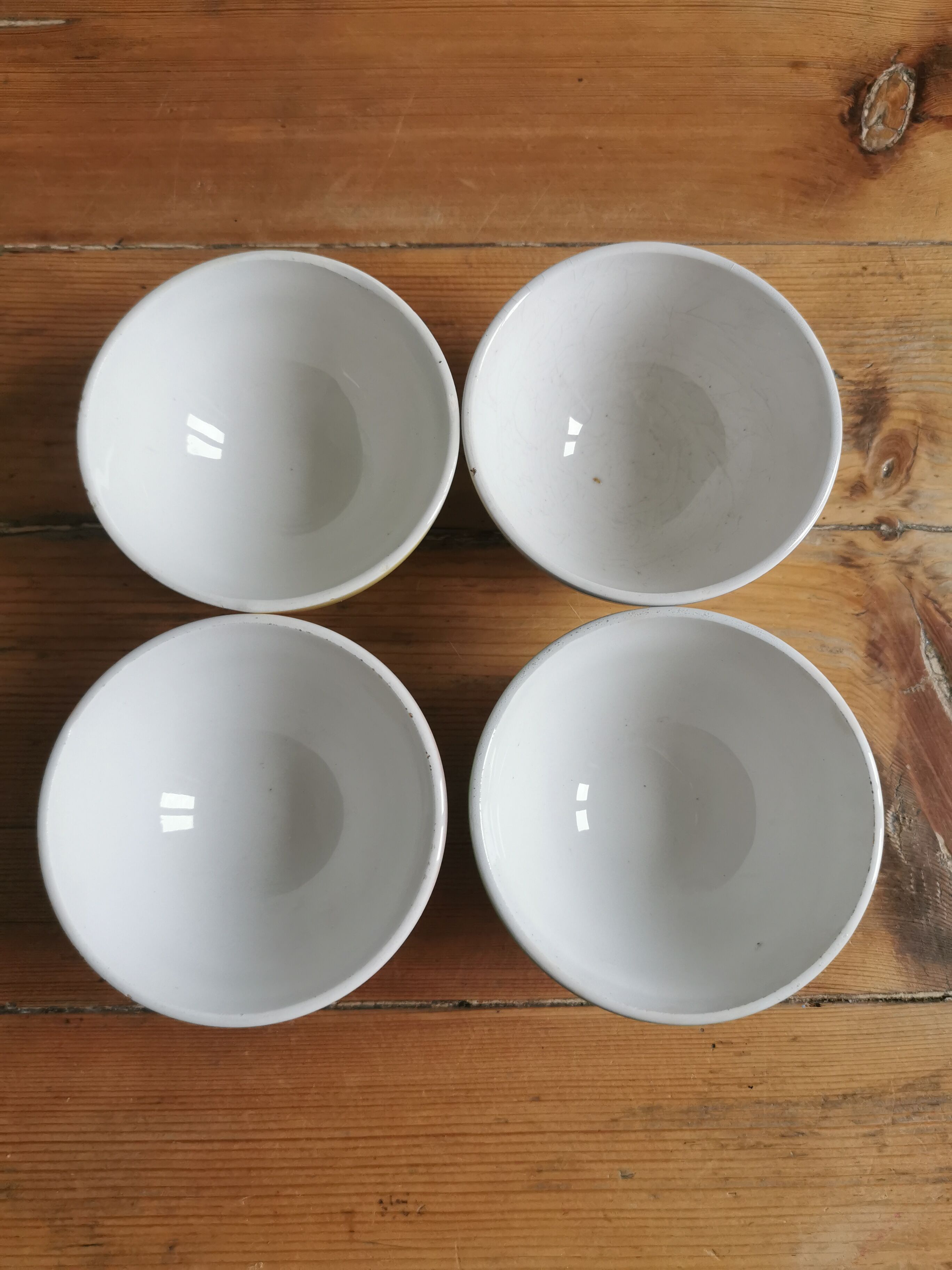 Service of 4 earthenware bowls from Badonviller